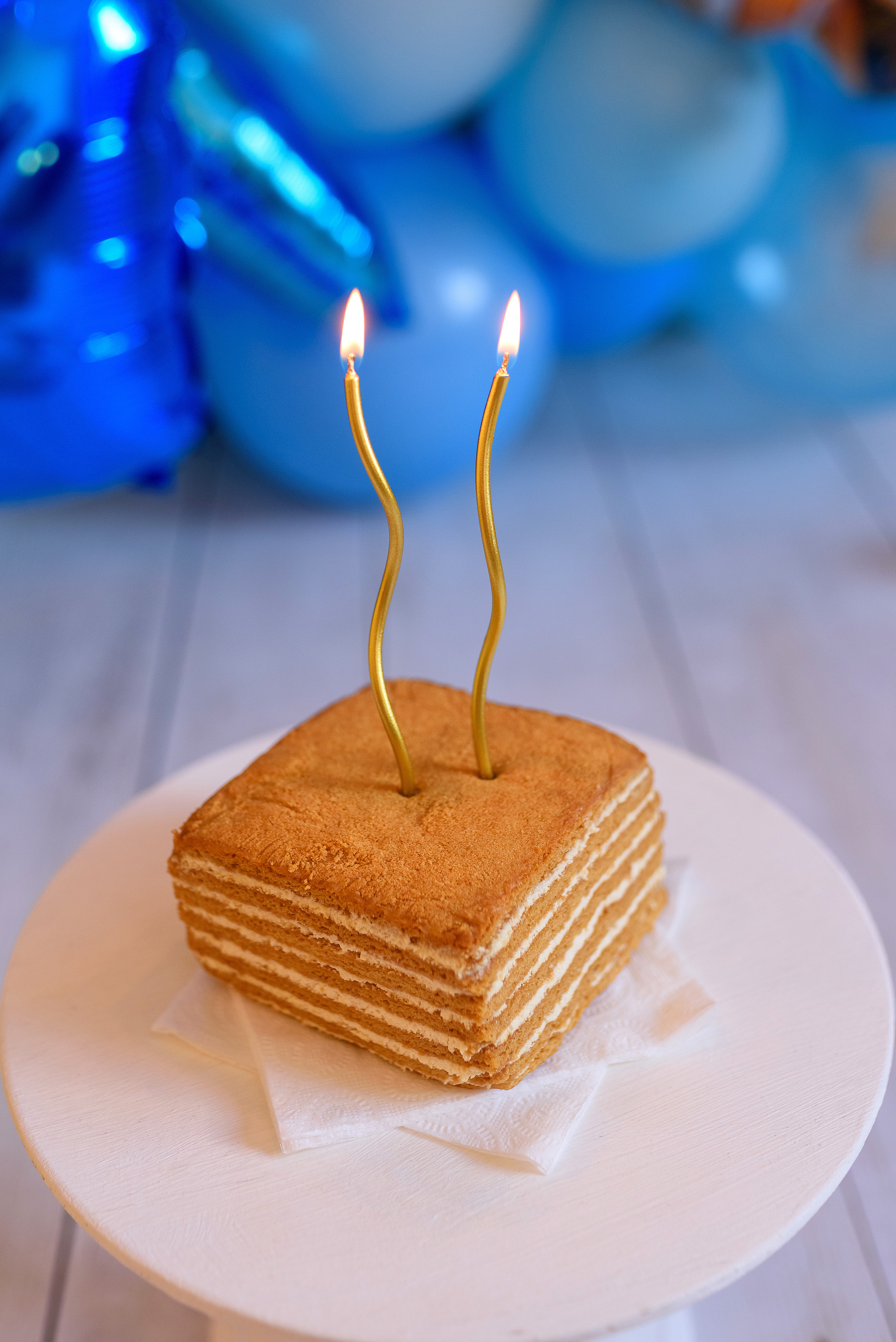 Домашняя семейная съёмка, посвященная 2-летию малыша. Семейный фотограф и фотограф новорожденных в Вильнюсе Ирина Беленкевич