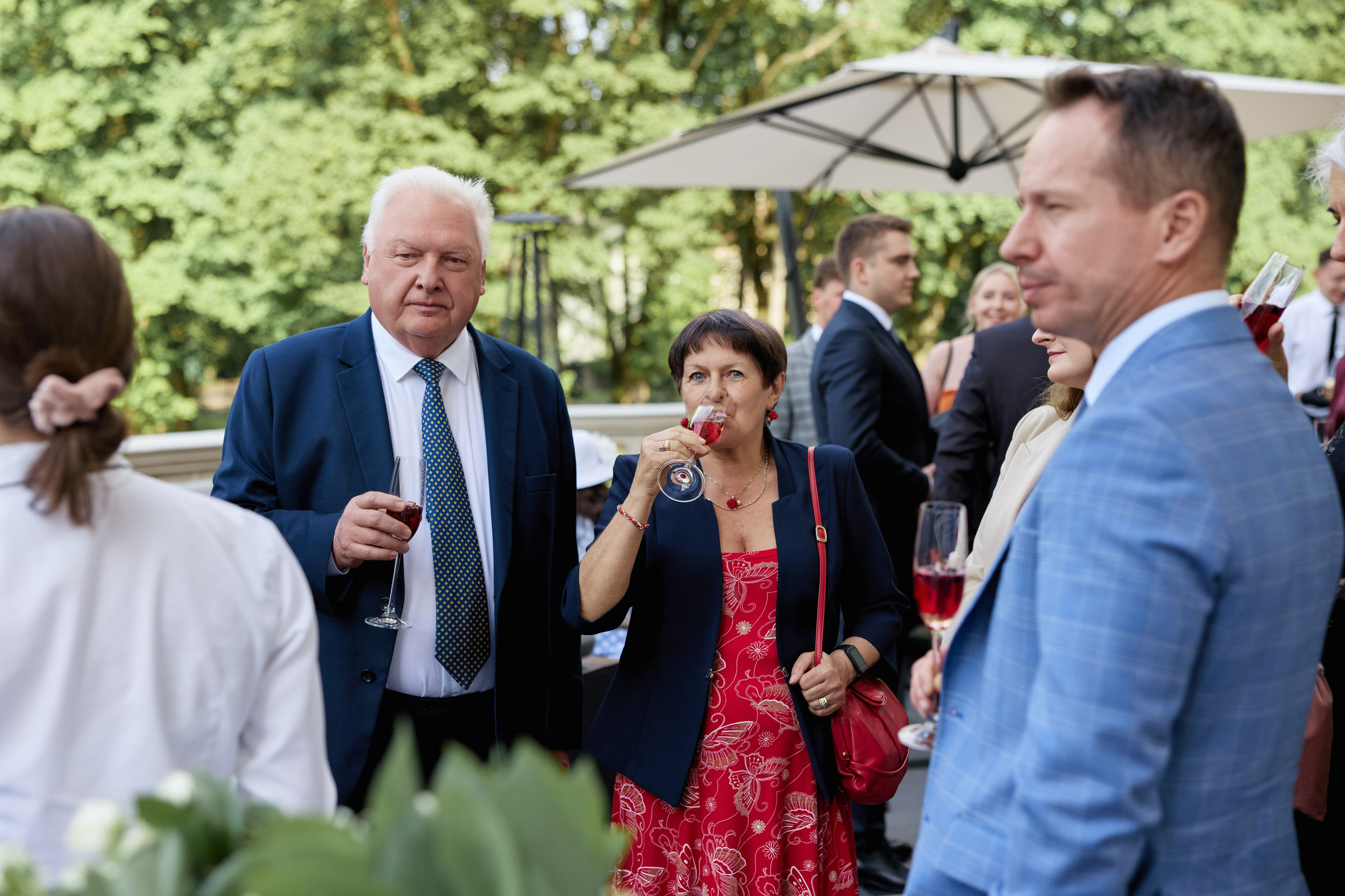 Wiktoria & Kacper. Pałac Goetz. Fotograf ślubny i rodzinny w Krakowie Yana Klymova
