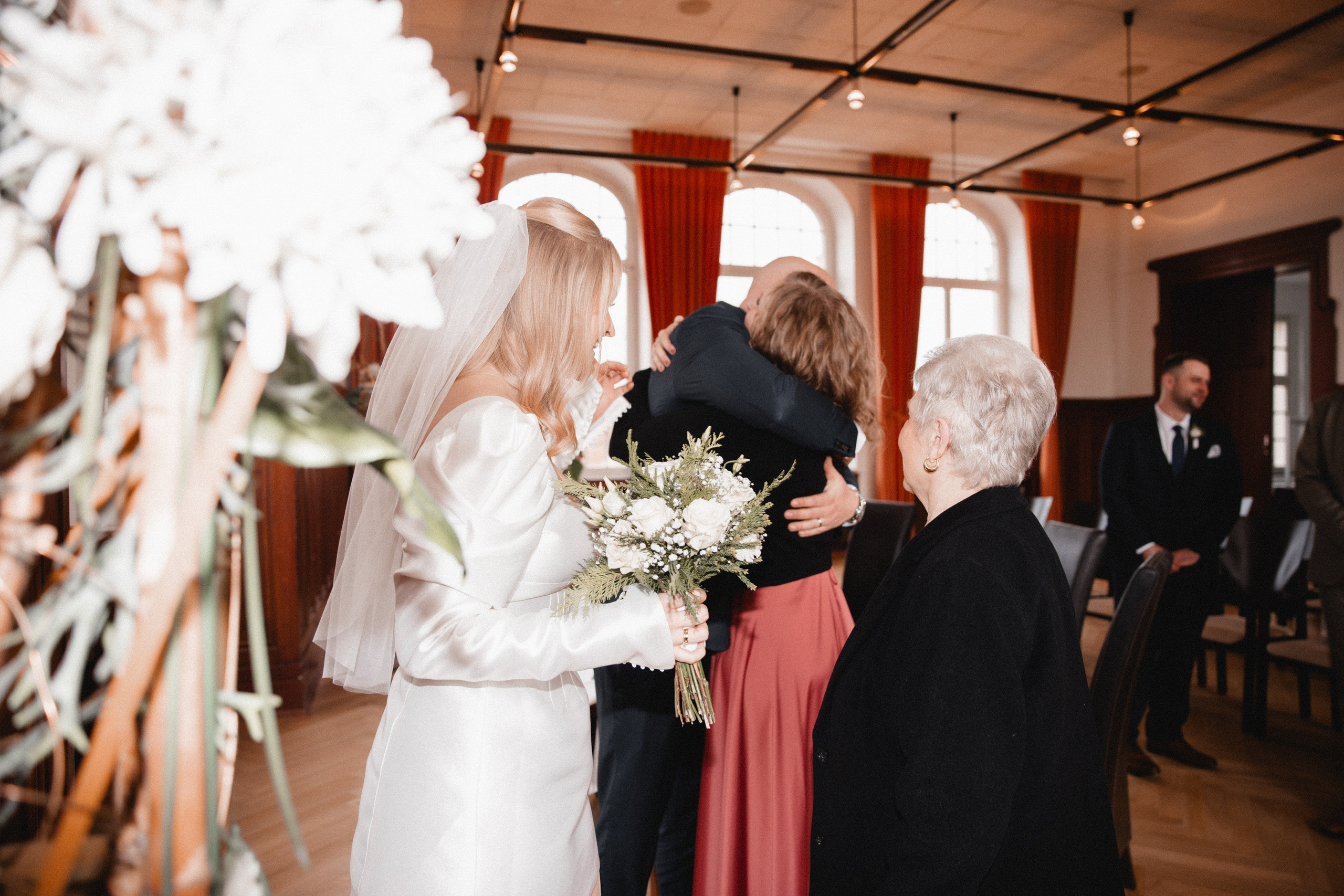 Louisa & Niklas | Schlosshotel Hugenpoet. Photographer in Bochum Dolia Halyna