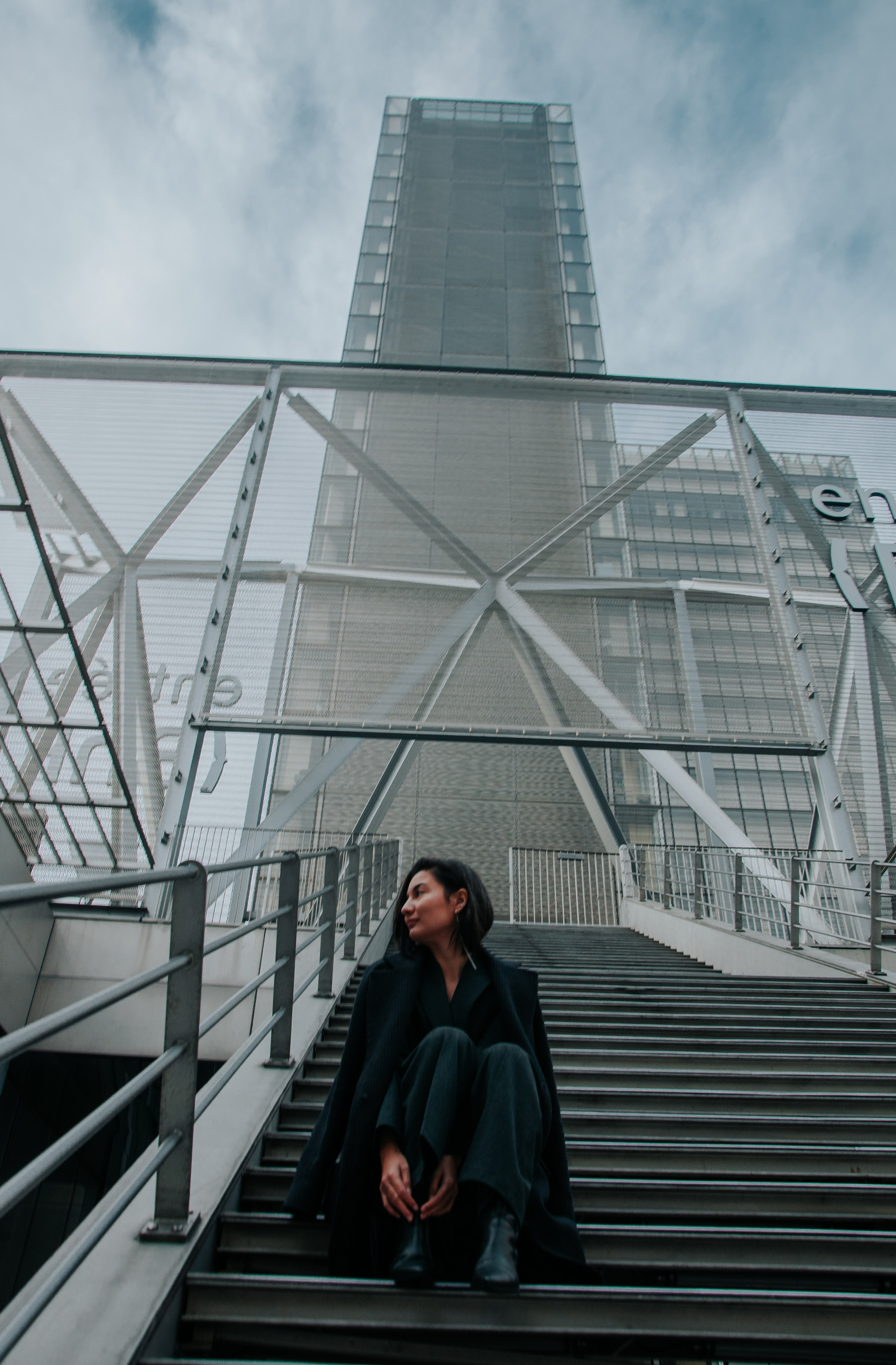 Urban photoshoot in Paris. Paris photographer — Polina Osipova