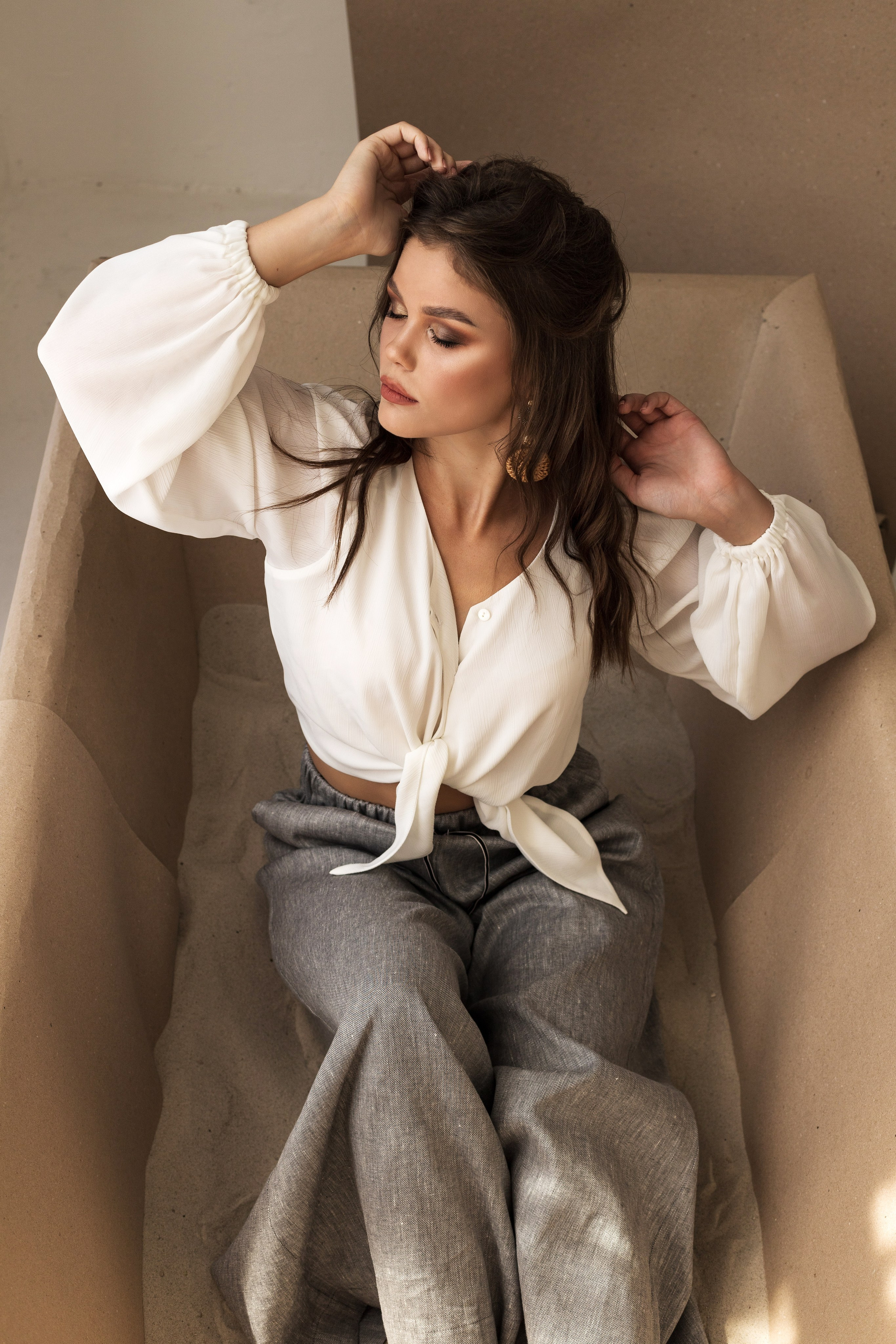 Maria: cozy home portrait session. Alice Bell — Wedding photographer in New York