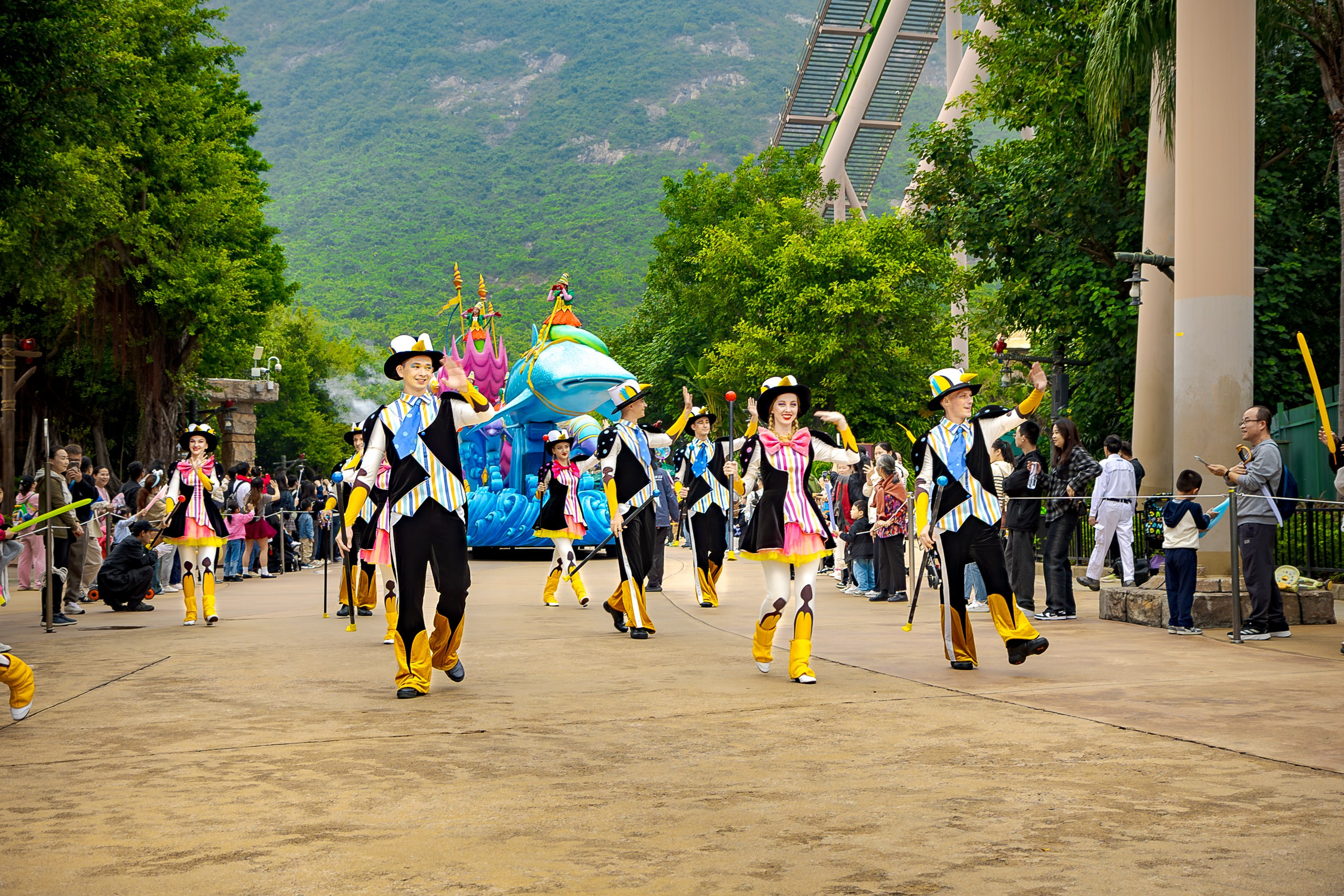 Дневной парад новогодняя версия
