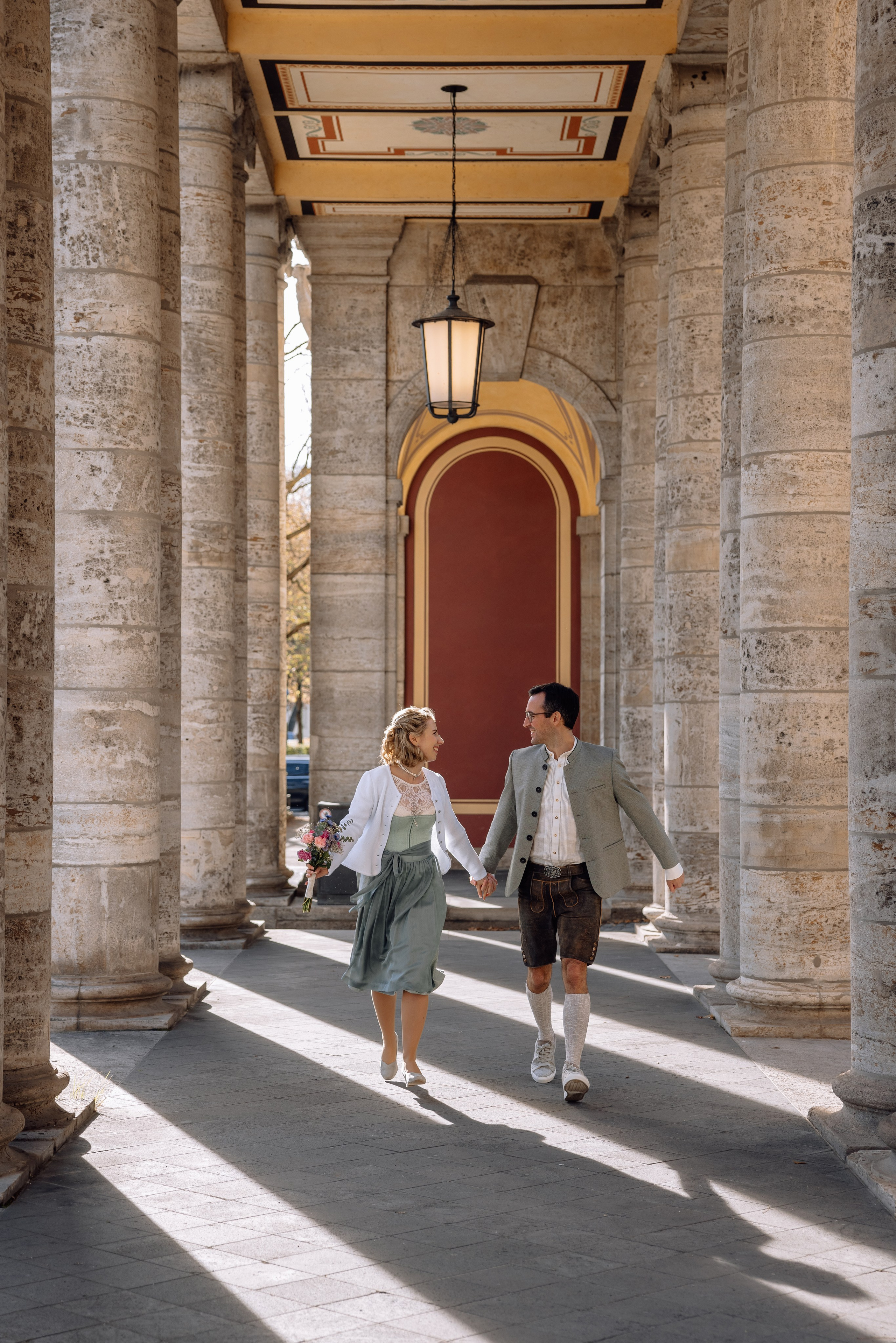 Herbsthochzeit im Standesamt Schwabing. Hochzeitsfotograf München Taufe Familienfotograf Tanja Mauke
