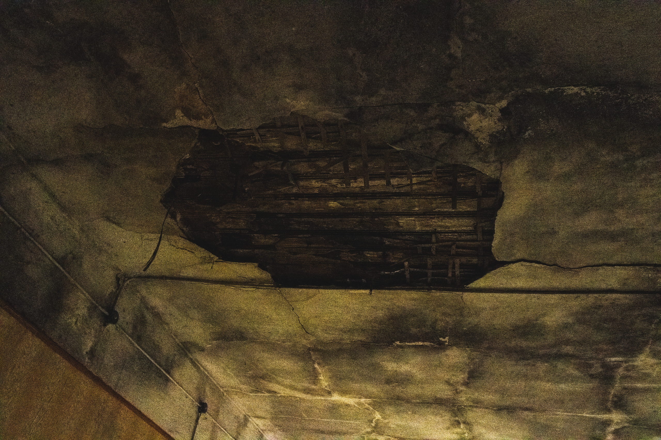 Rabasaare Kummituslinn (Vadim ja Nika A.). Nebula 25 — Fotod teie hingele