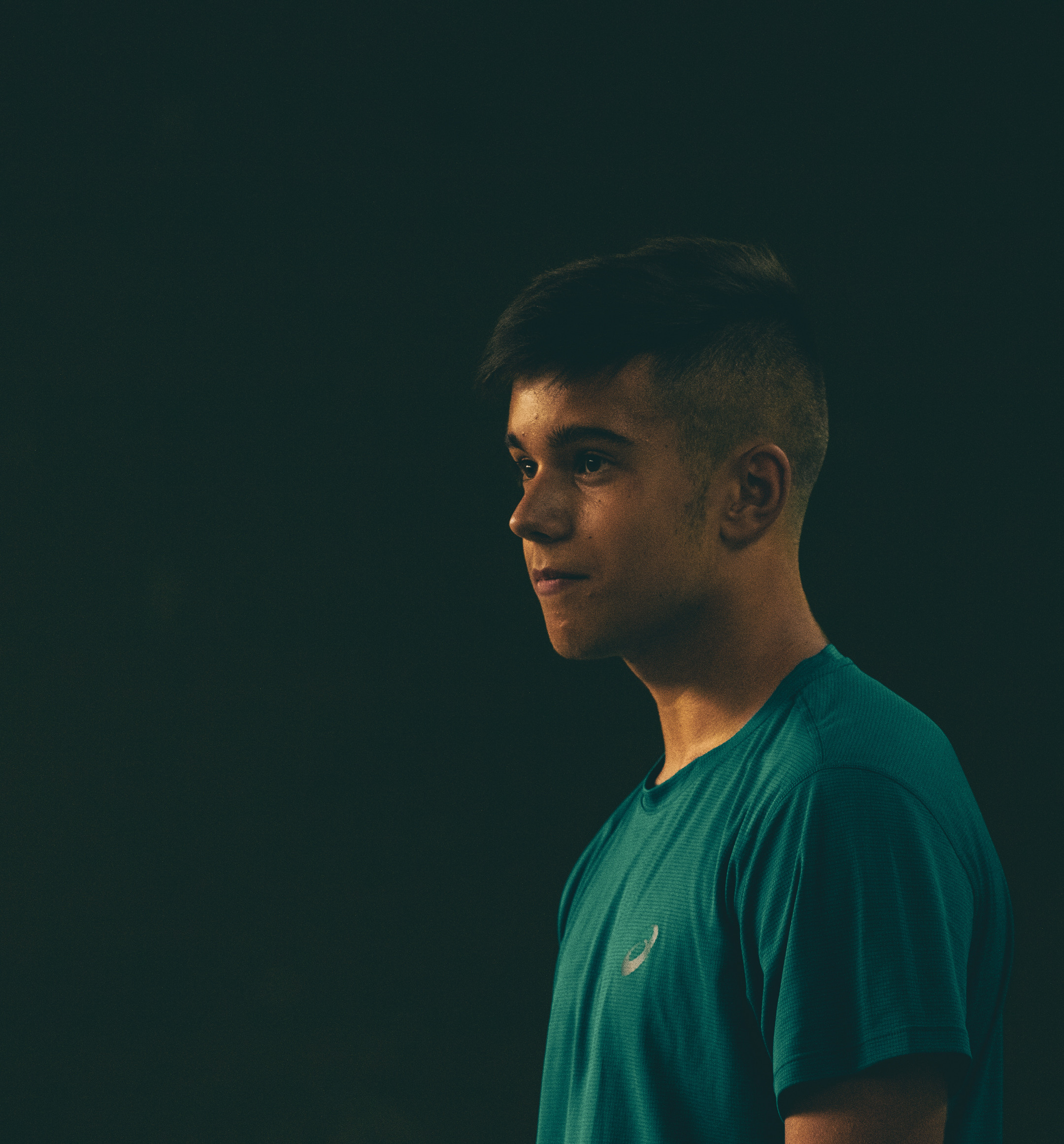 Võrkpall Noortekeskuses (sõpruskond). Nebula 25 — Fotod teie hingele