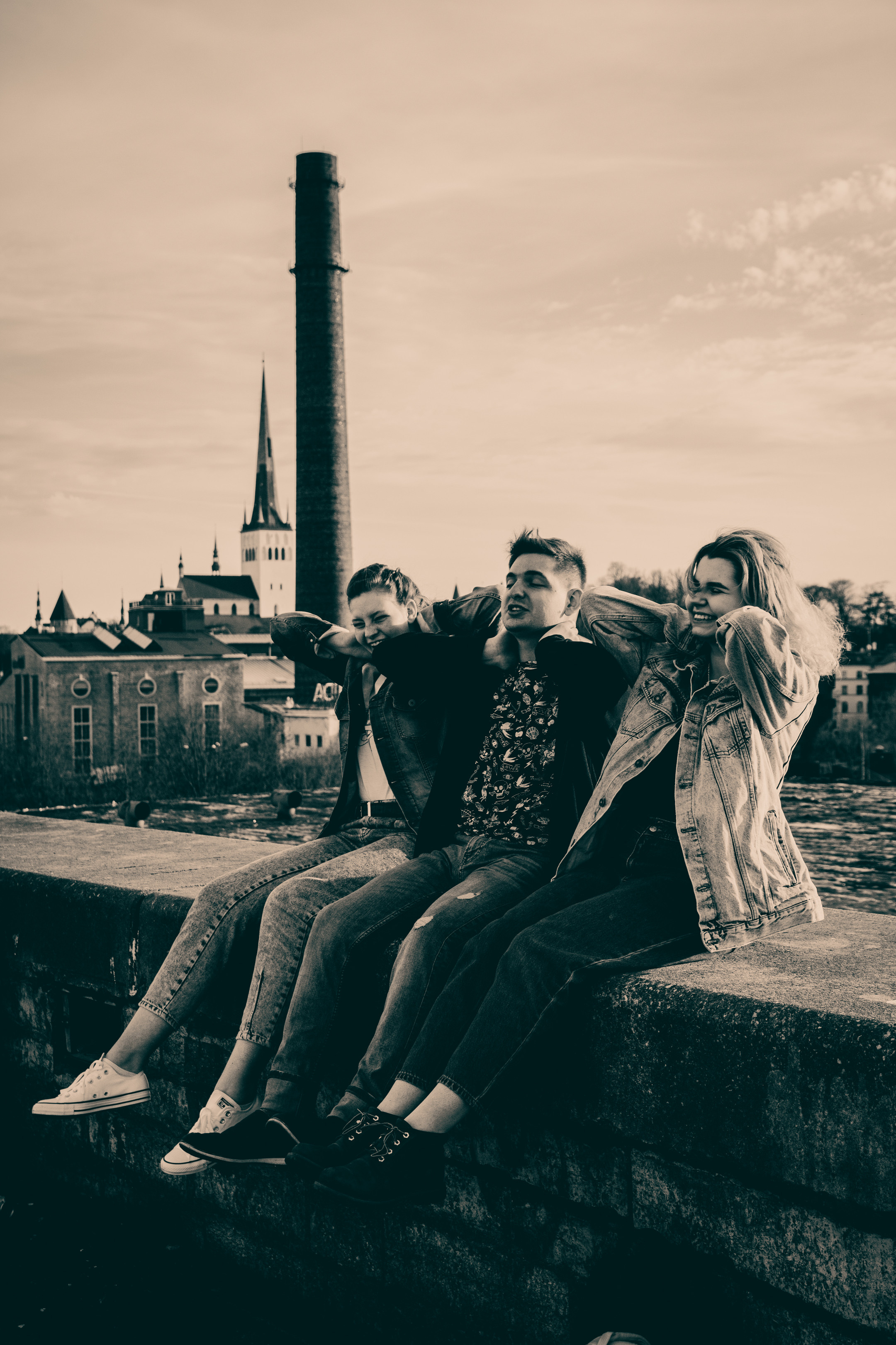 Vanalinn (Pavel, Stasja, Nika). Nebula 25 — Fotod teie hingele