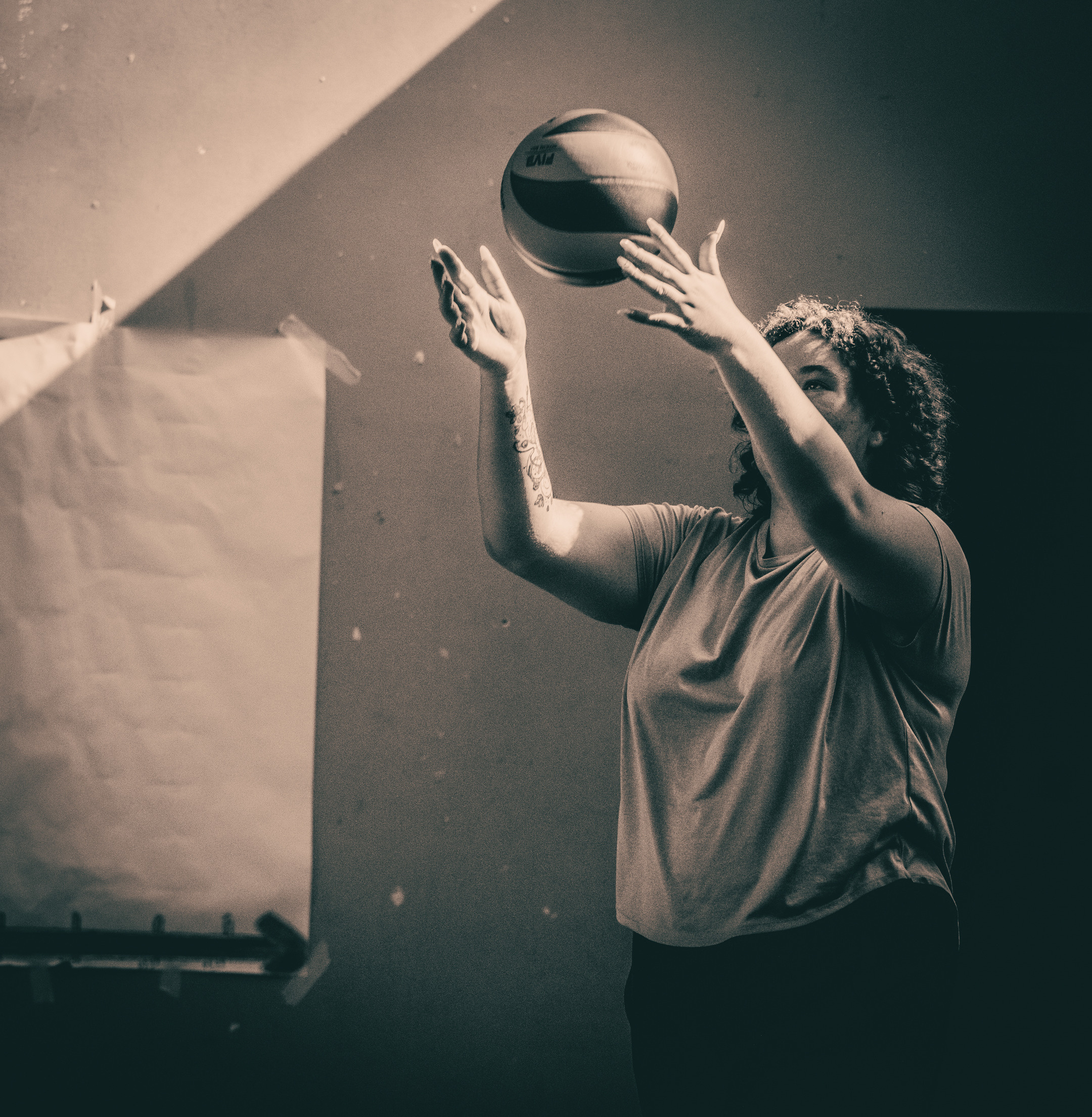 Võrkpall Noortekeskuses (sõpruskond). Nebula 25 — Fotod teie hingele