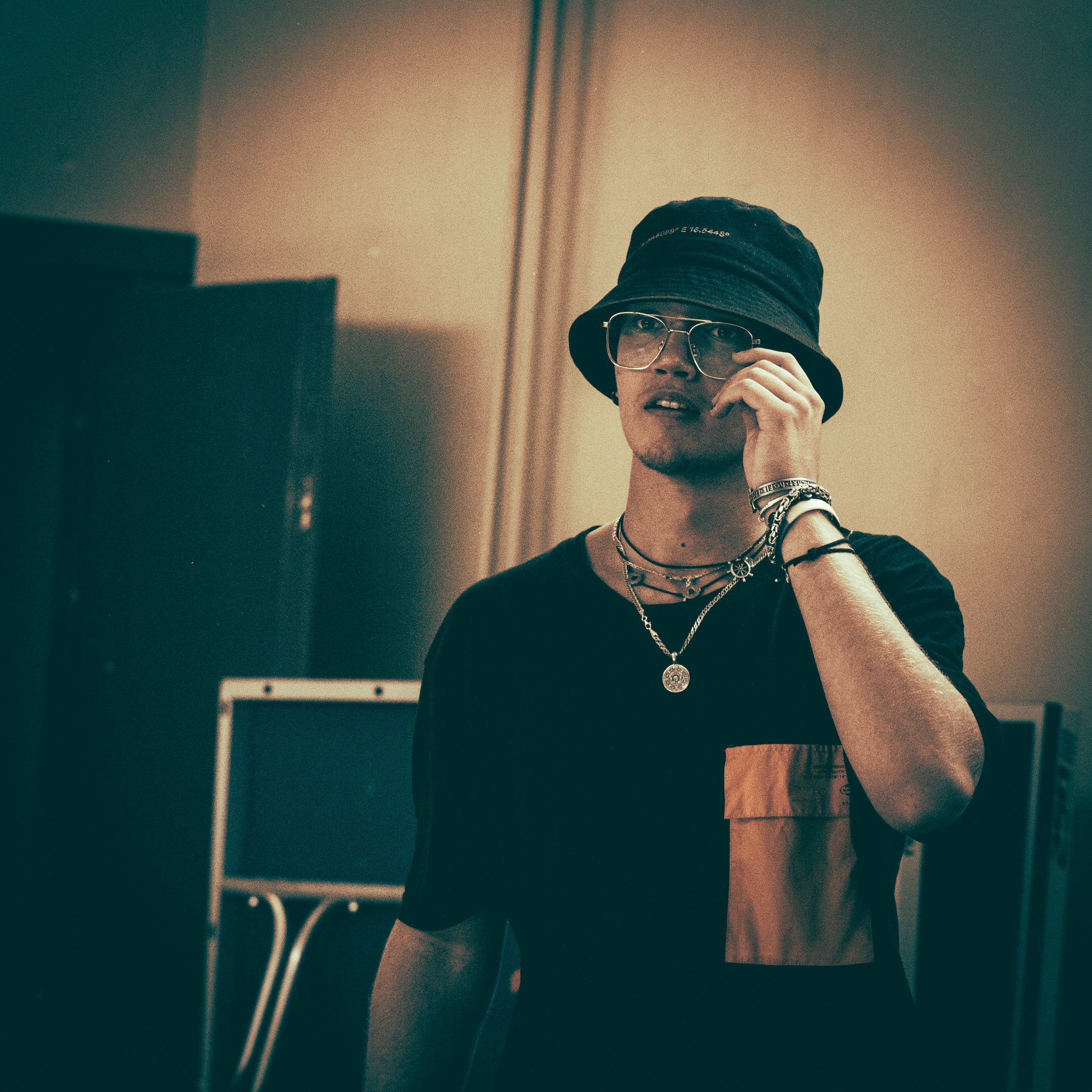 Võrkpall Noortekeskuses (sõpruskond). Nebula 25 — Fotod teie hingele