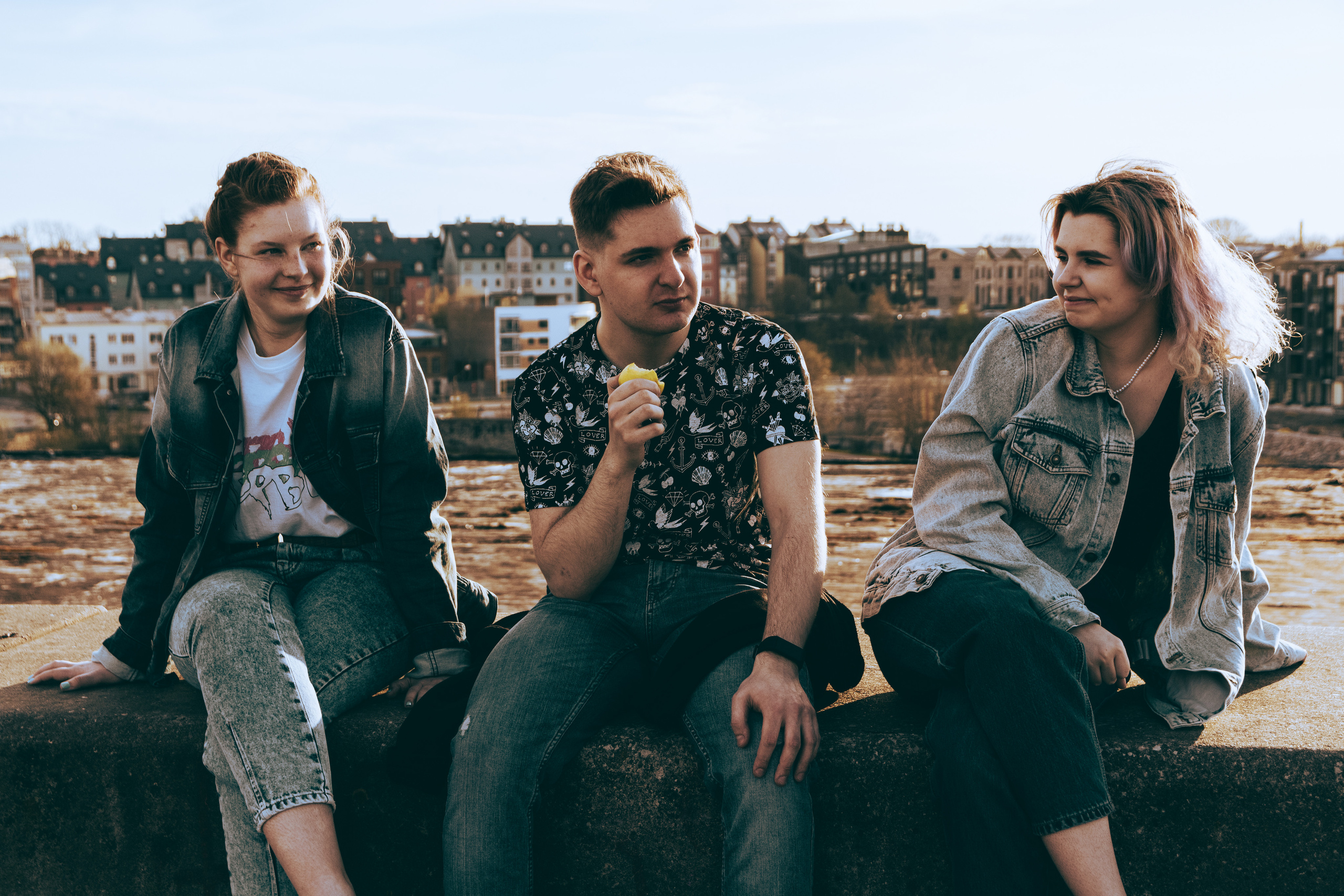 Vanalinn (Pavel, Stasja, Nika). Nebula 25 — Fotod teie hingele