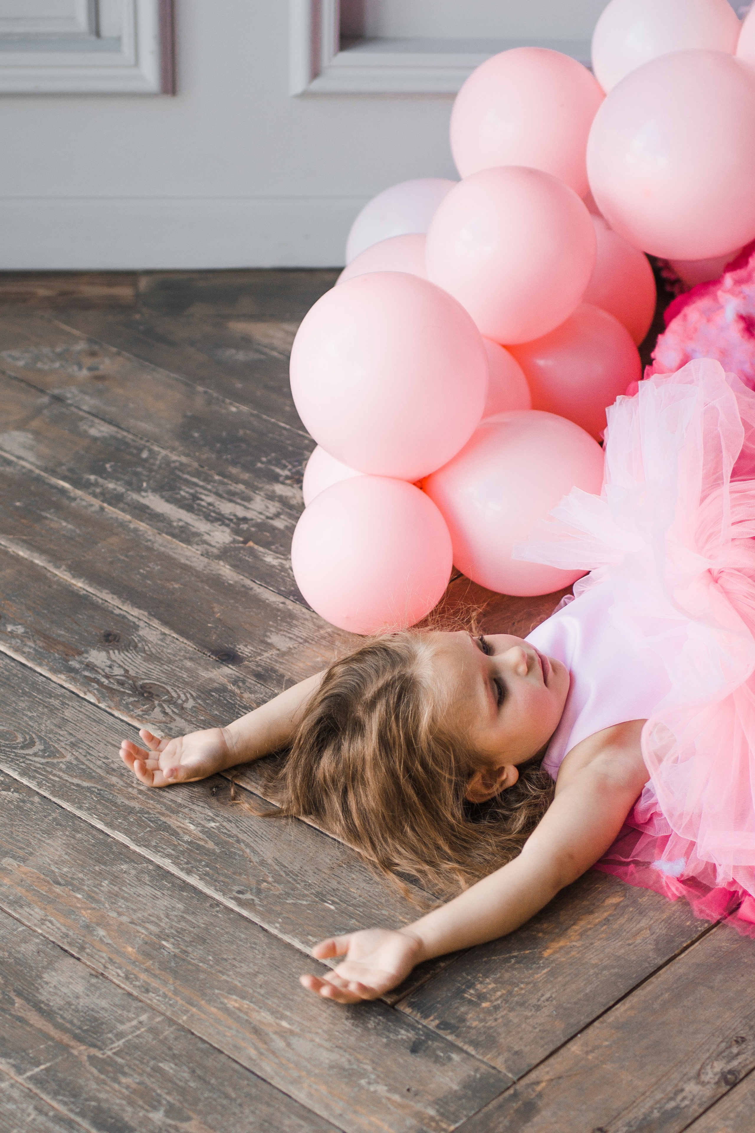 OH LA LA decoration studio. Photographer Vladmir Gladkov