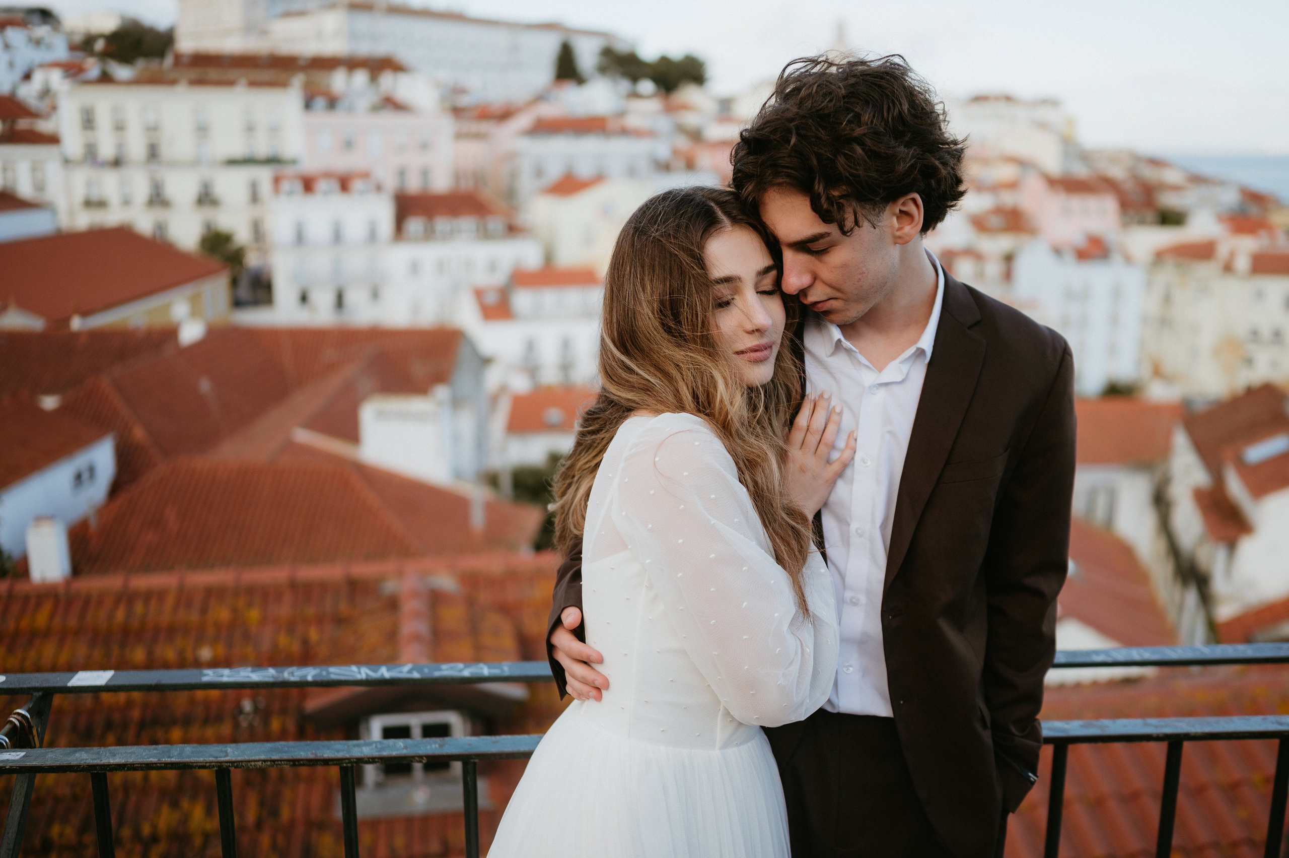 Ședință foto romantică în Lisabona – Inspirație pentru fotografiile de nuntă. Valentin Melen — wedding photographer