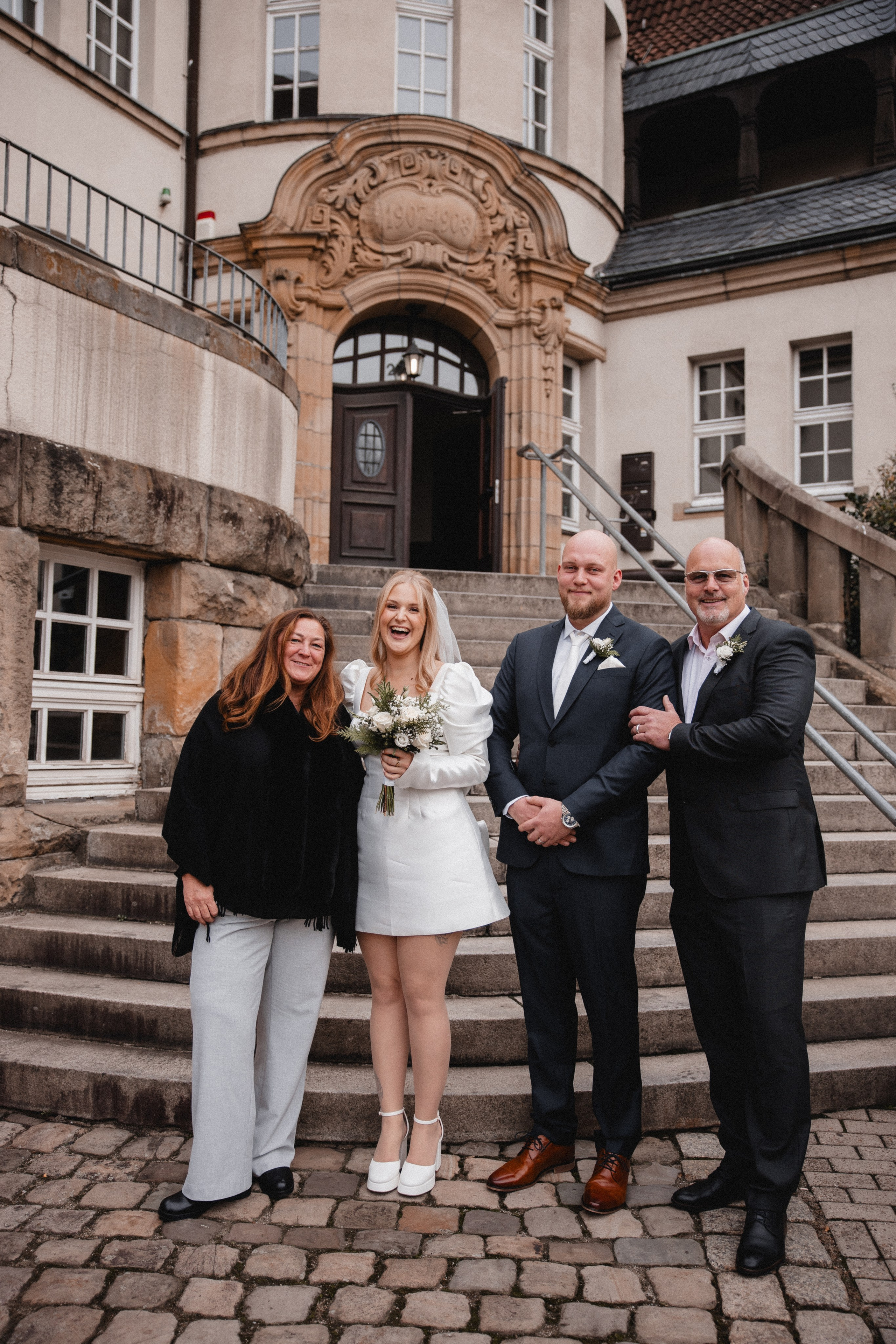 Louisa & Niklas | Schlosshotel Hugenpoet. Photographer in Bochum Dolia Halyna