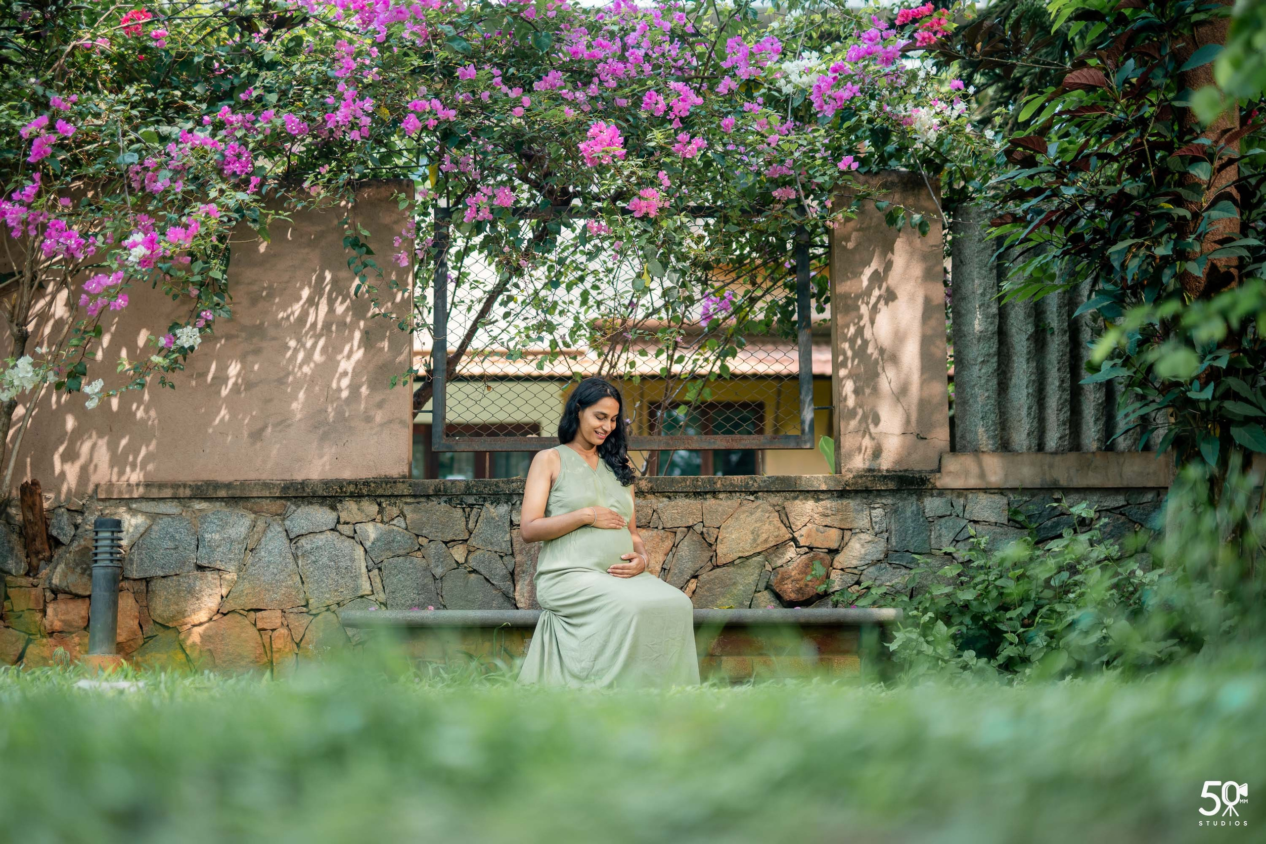 MATERNITY AND BABY SHOOTS. 50mm STUDIOS