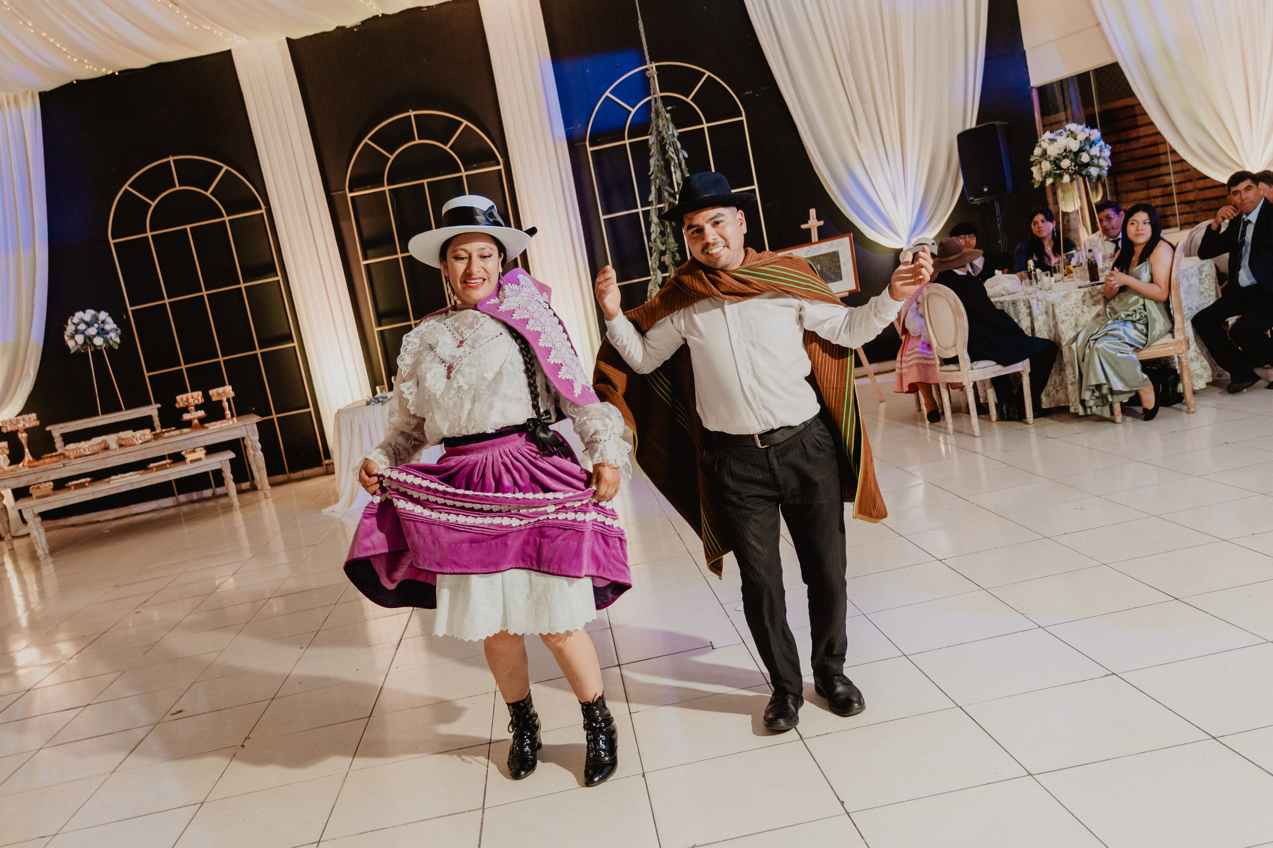 FERNANDO + MARIBEL | BODA RELIGIOSA. Studio KVTA | Fotografía y Video de Bodas en Arequipa