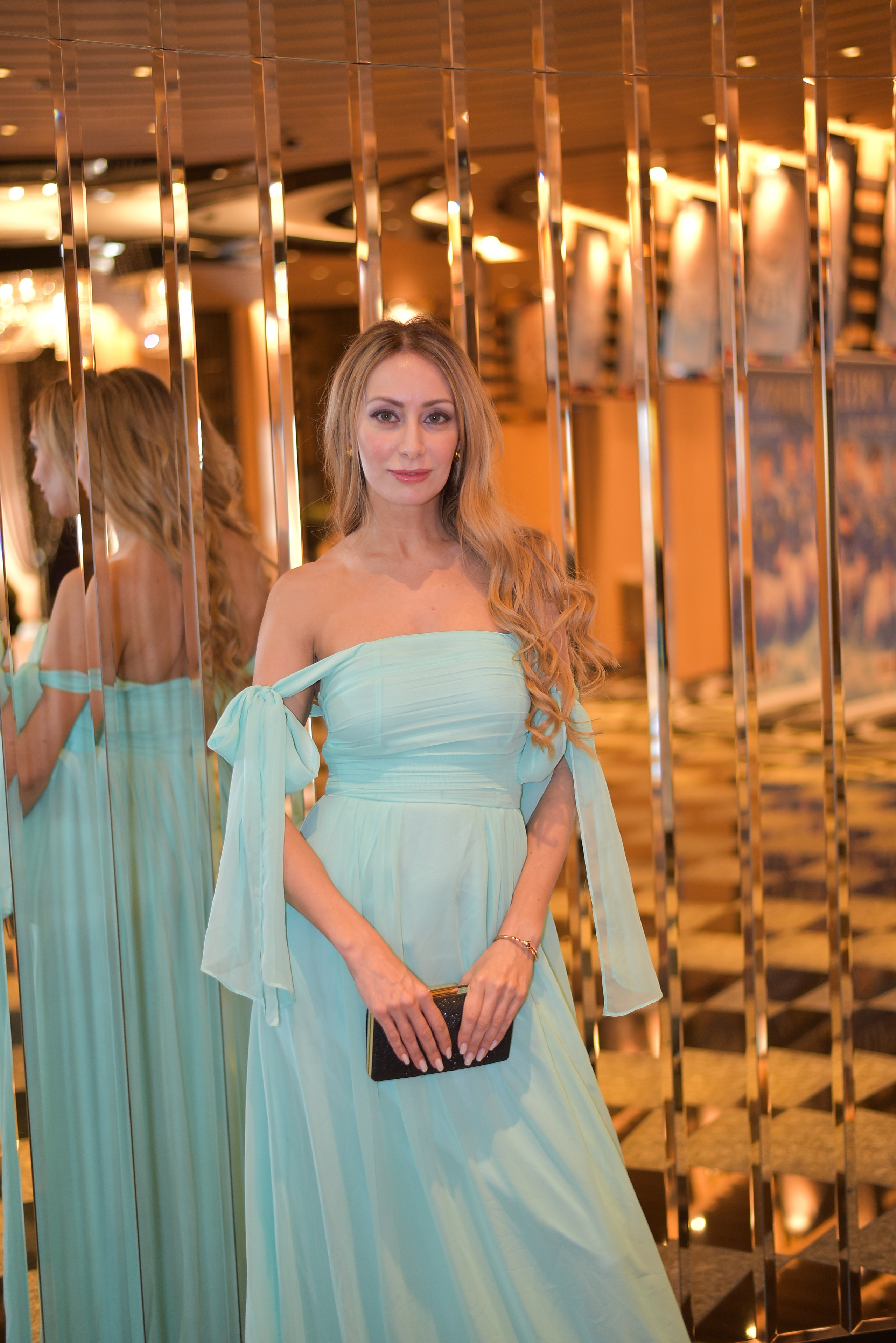 Photoshoot with Kiky. Photographer in Tokyo, Japan