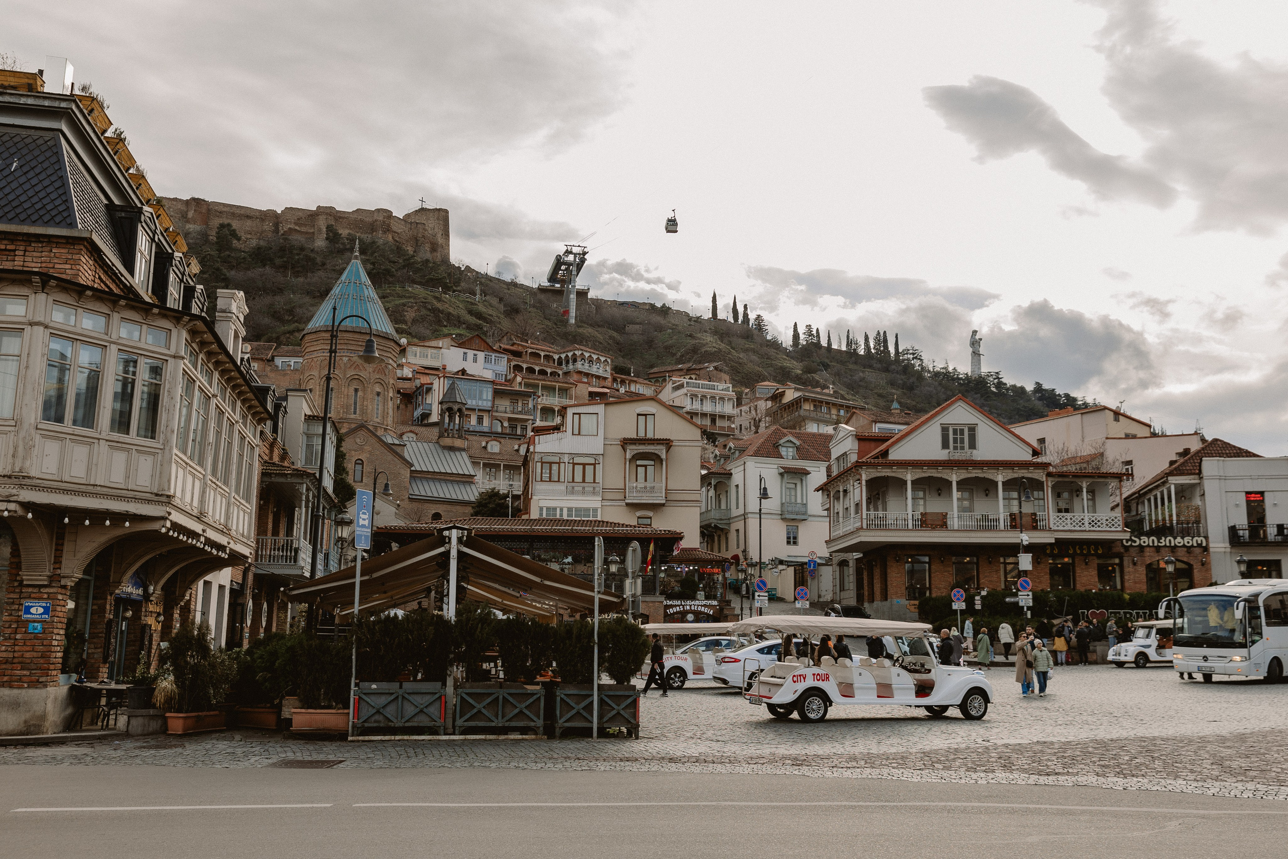 Baths, Meidan Bazar/Серные бани, Мэйдан базар, улицы. Photographer Anna Nazarenko