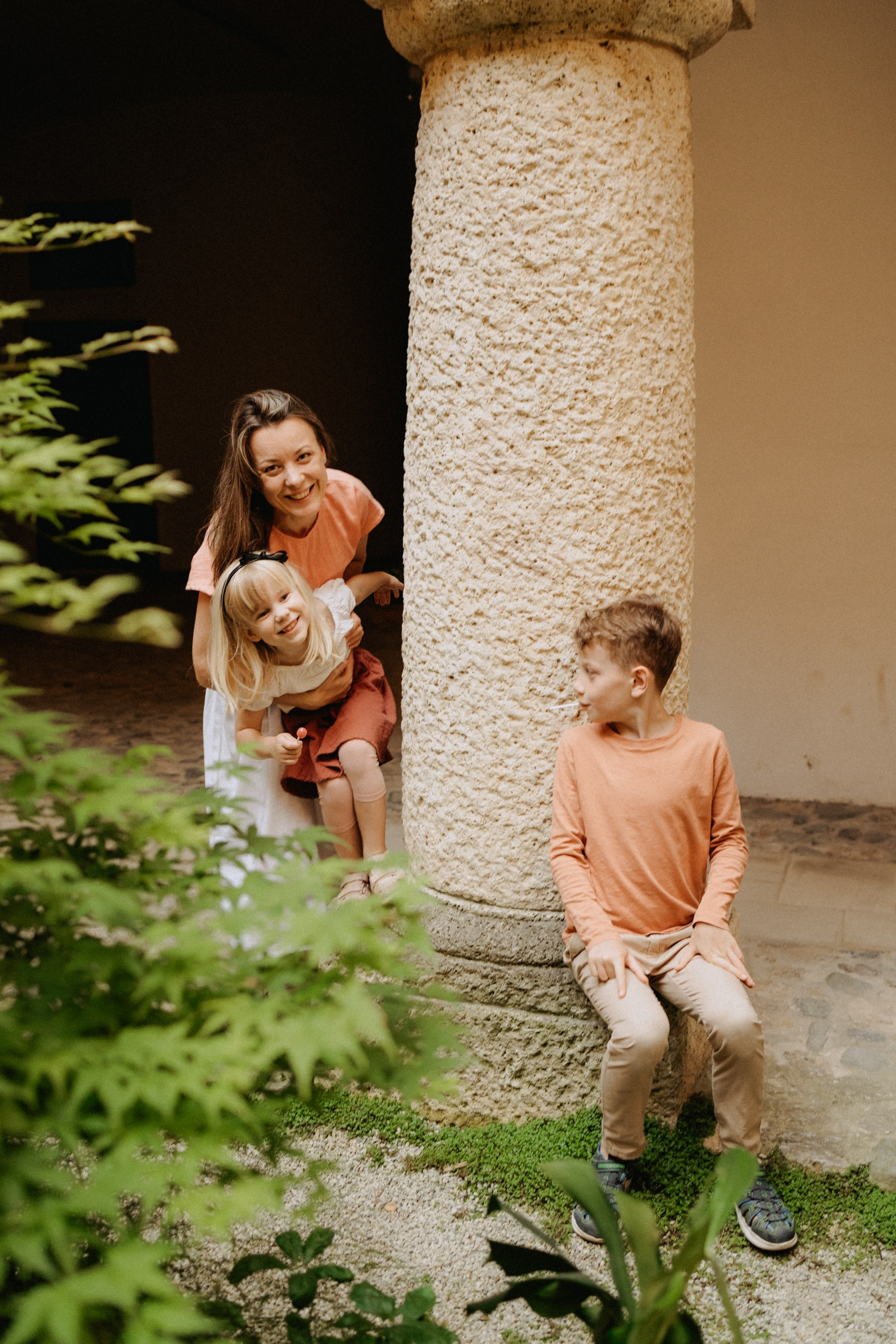 Family in the city. Elena Gorobets. Photographer in Zagreb