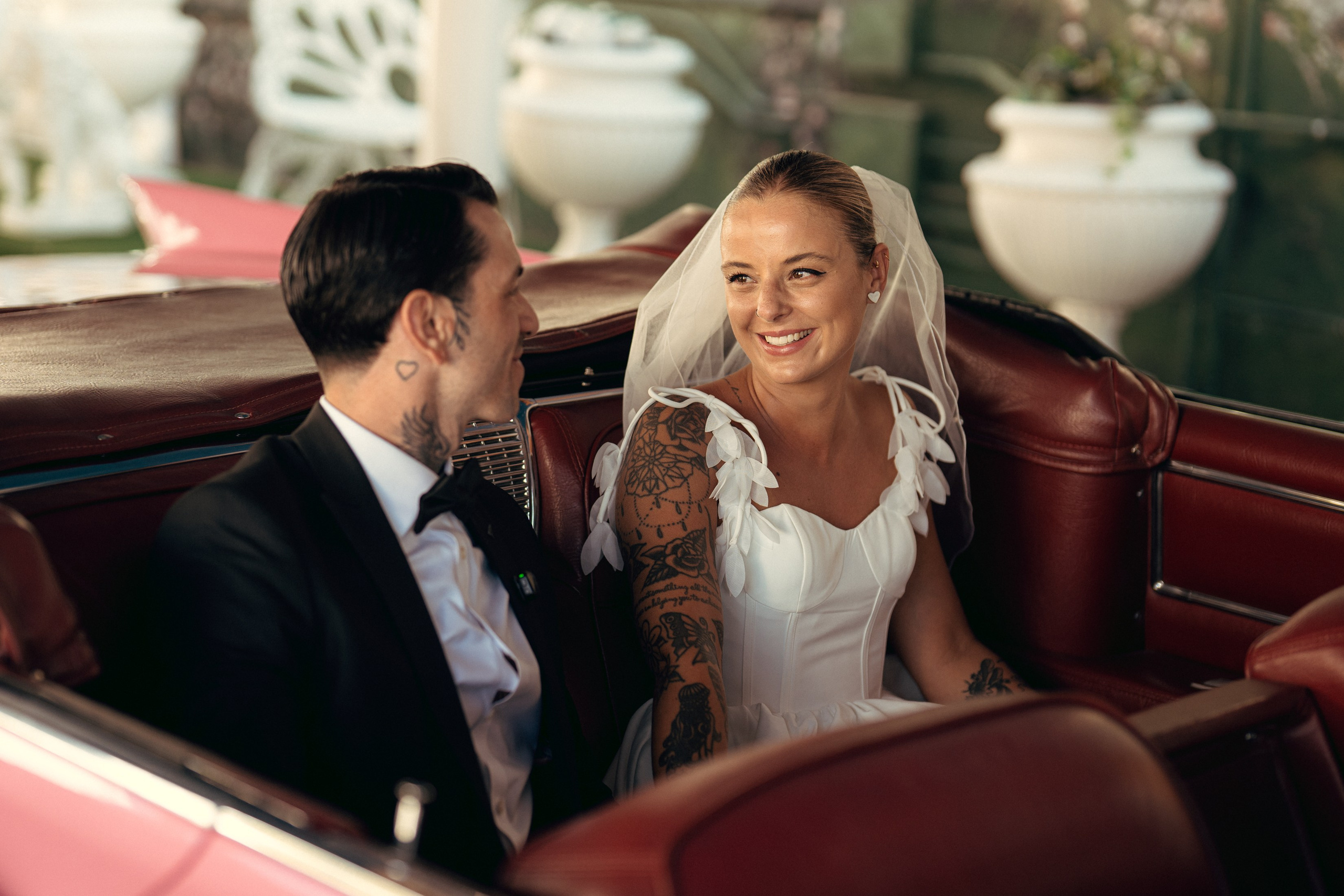 Klara&Marsel. Wedding & elopement photographer Viktoriya Kravtsov. Las Vegas