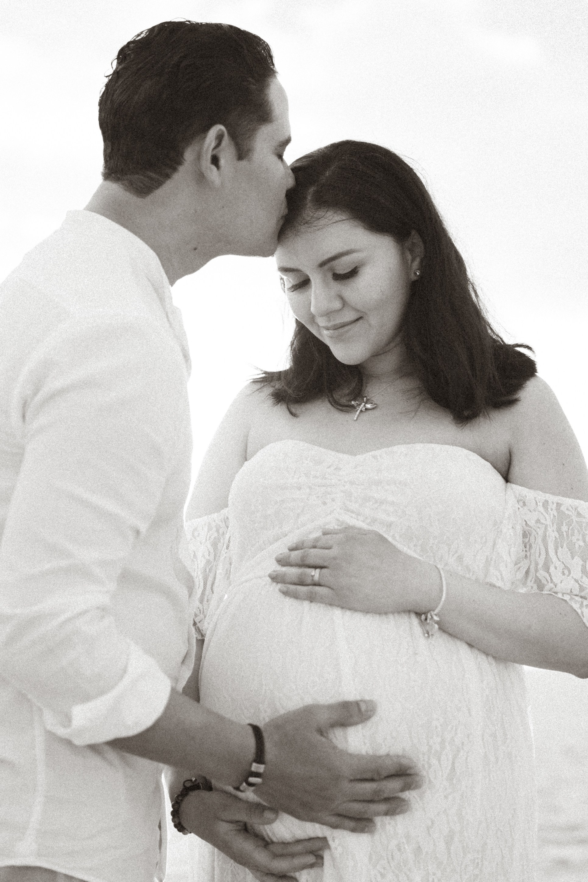 Luz Maternity Session at Carmel. Soulo Photography | San Francisco Bay Area Based Photographer