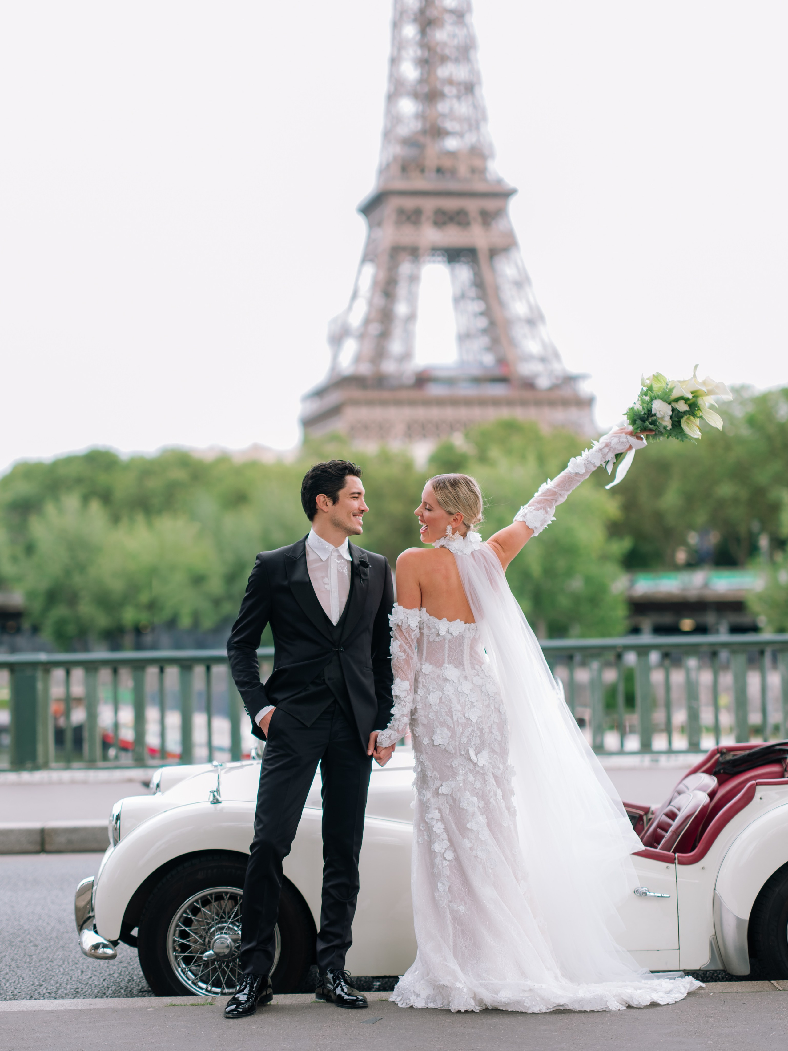 Paris Elopement Photography | Romantic Wedding Photos in Paris