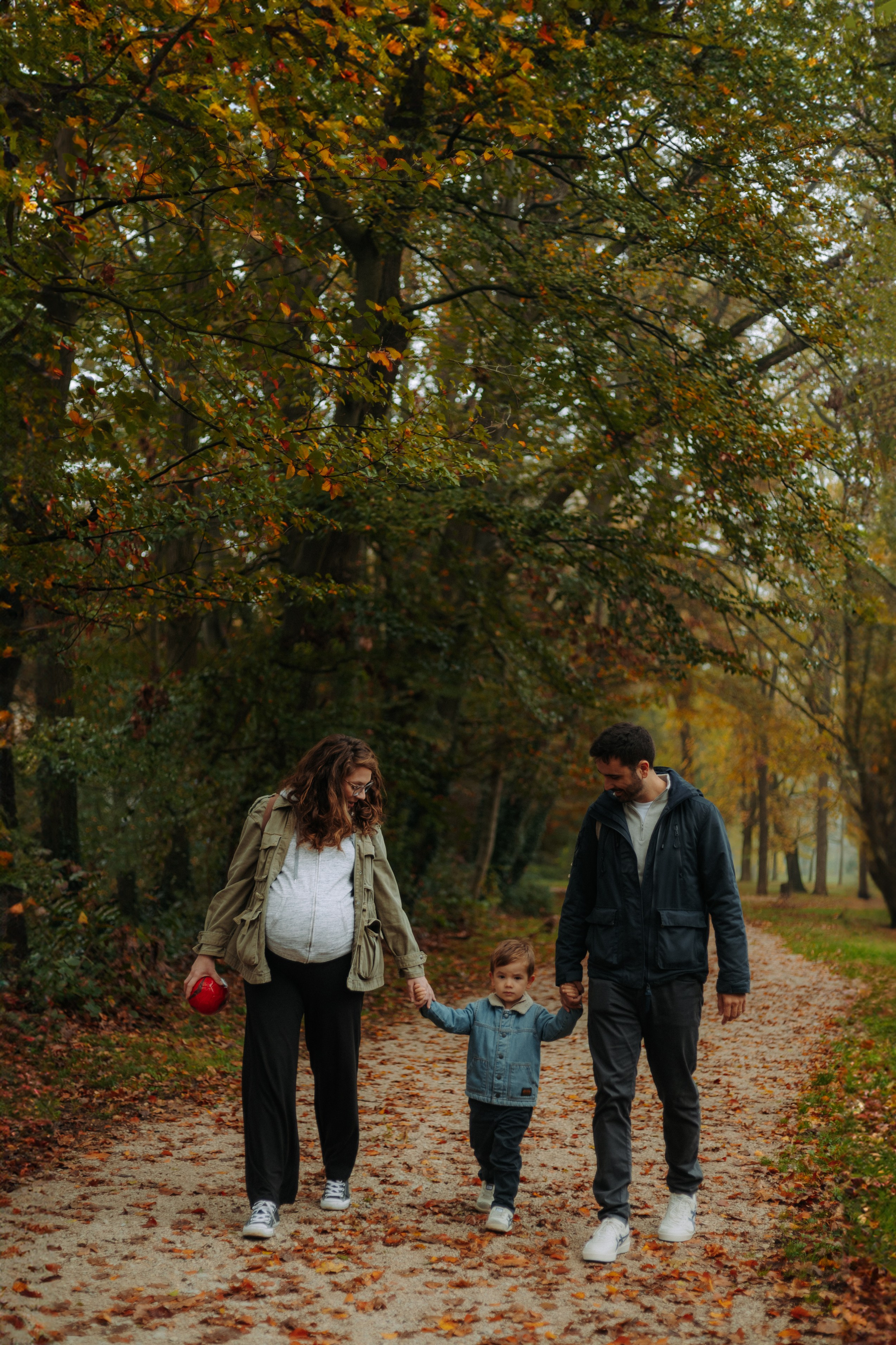Walking in Maksimir. Elena Gorobets. Photographer in Zagreb