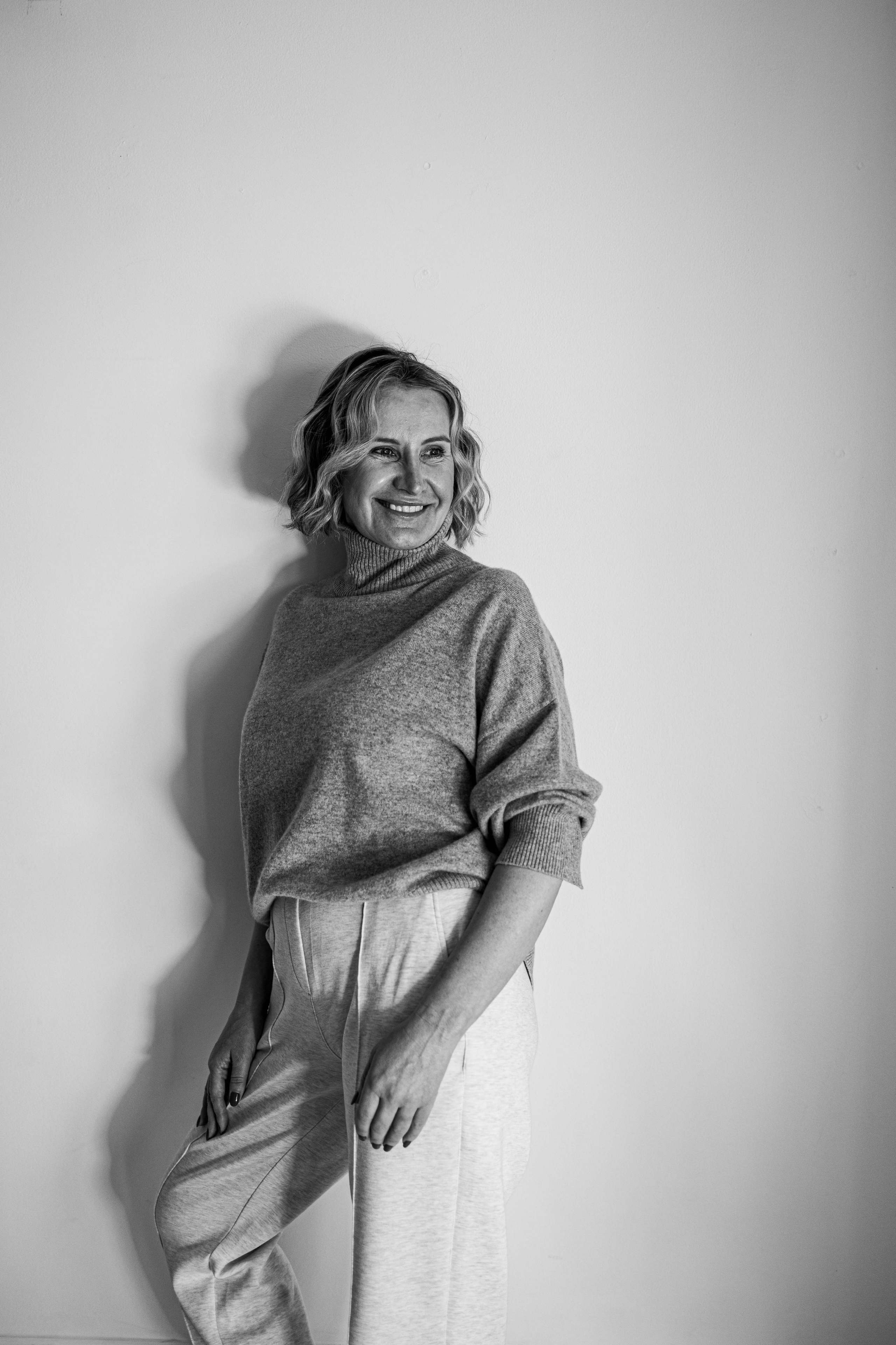 D. Rawnoir- Portrait photography by Daria Paliy.Timeless black&white portraits of women in NYC area