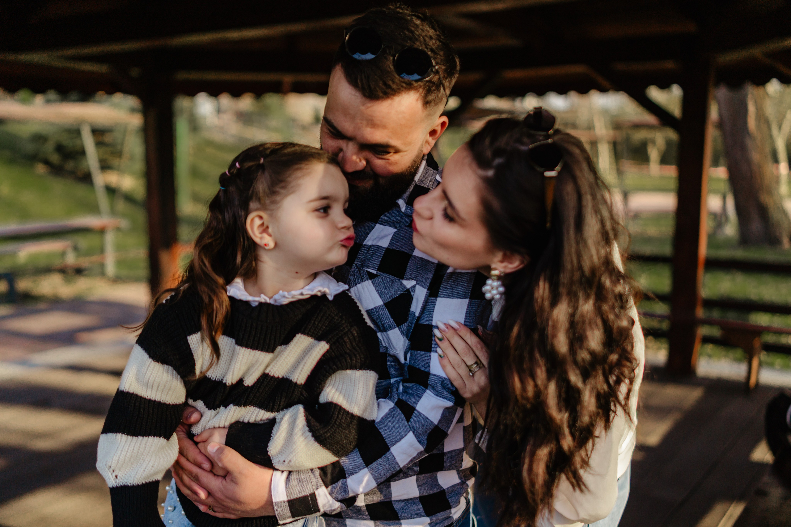 Sara’s Family. Foto-Video Nunta Iasi, Suceava, Bucuresti / Disponibilitate 2025 — 2026 — 2027