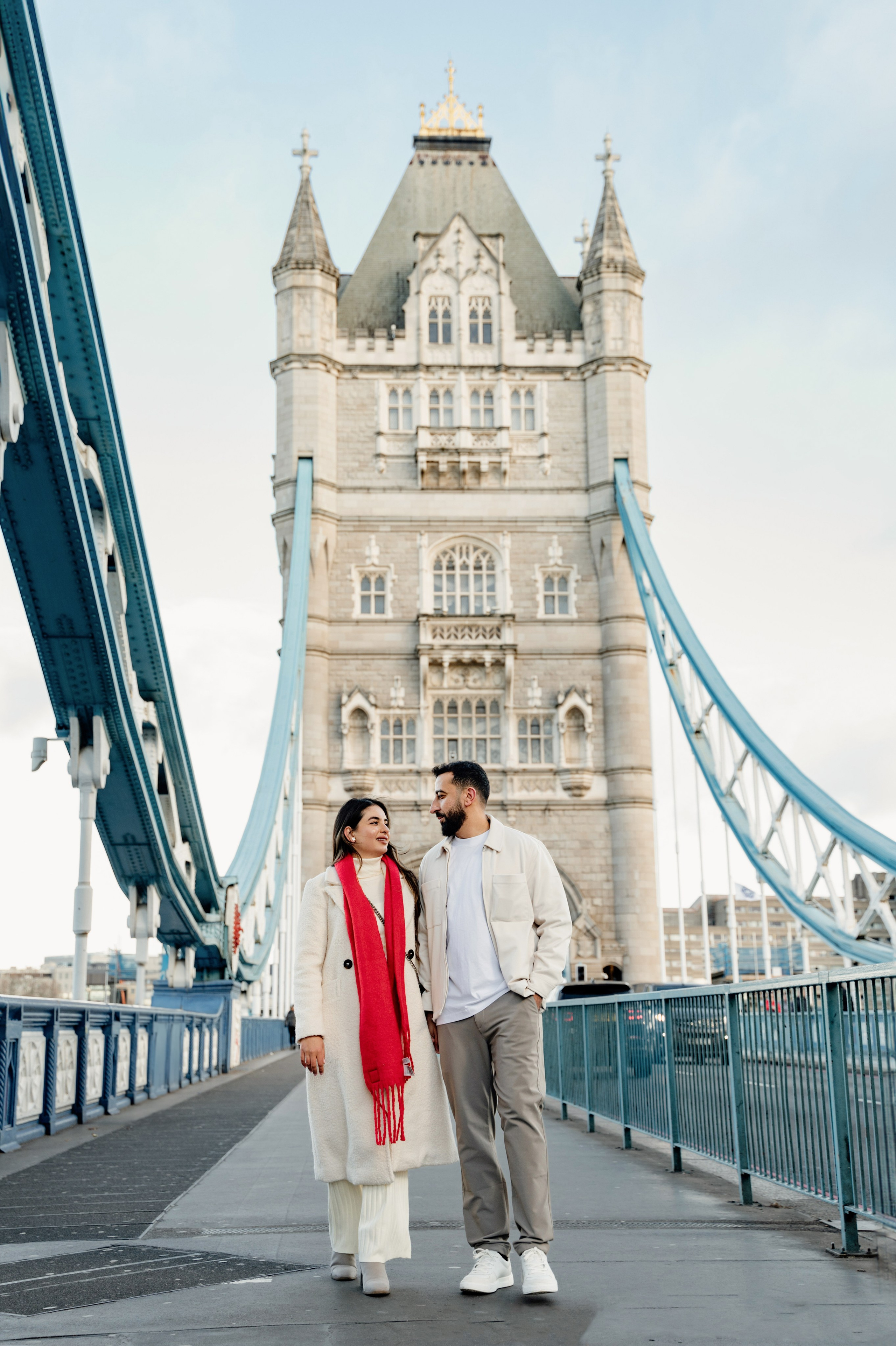 Tower Bridge Mahmood&Yalo. FAMILY AND WEDDING PHOTOGRAPHER IN LONDON MARINA RIVA