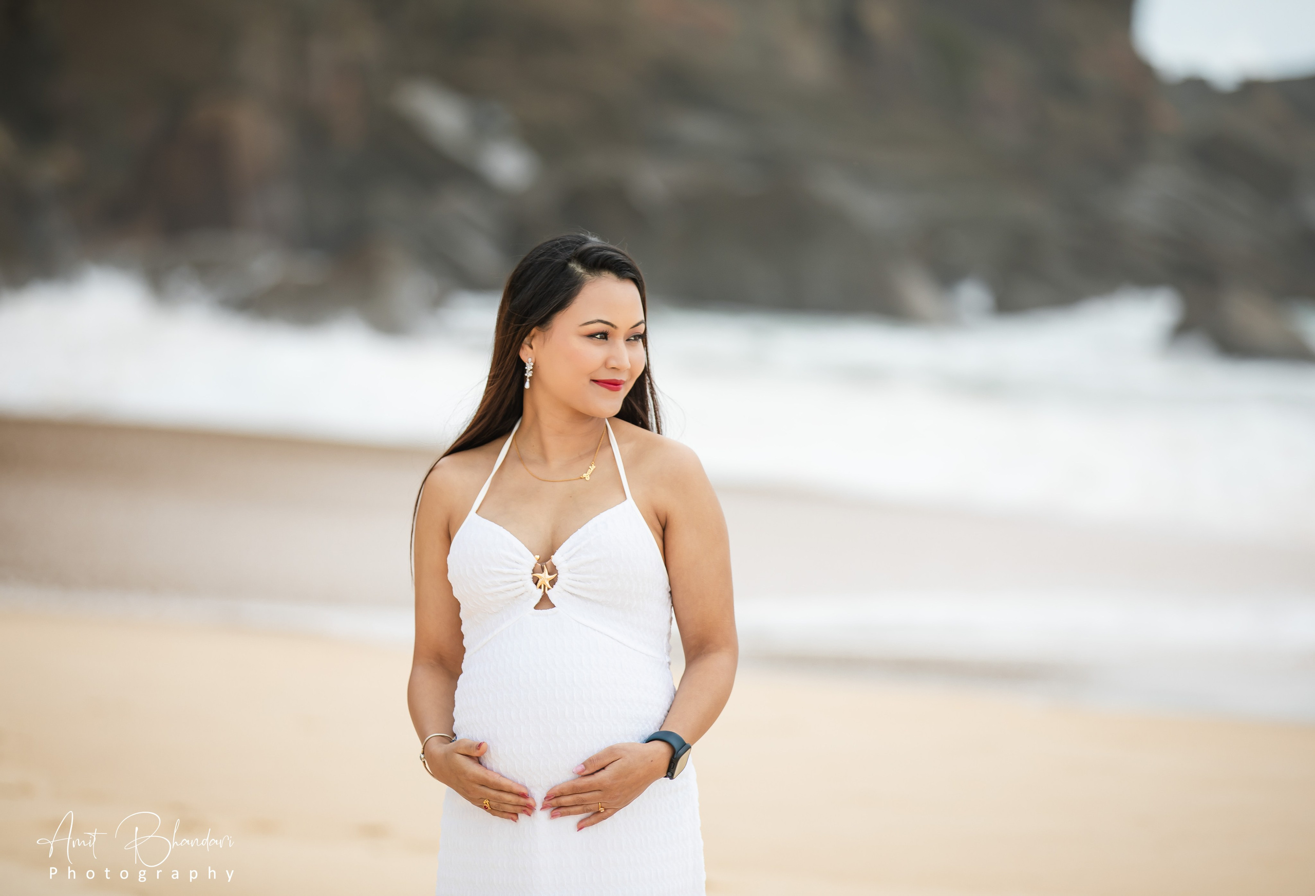 Outdoor Maternity Photoshoot. Freelance Photographer in Newcastle & Central Coast
