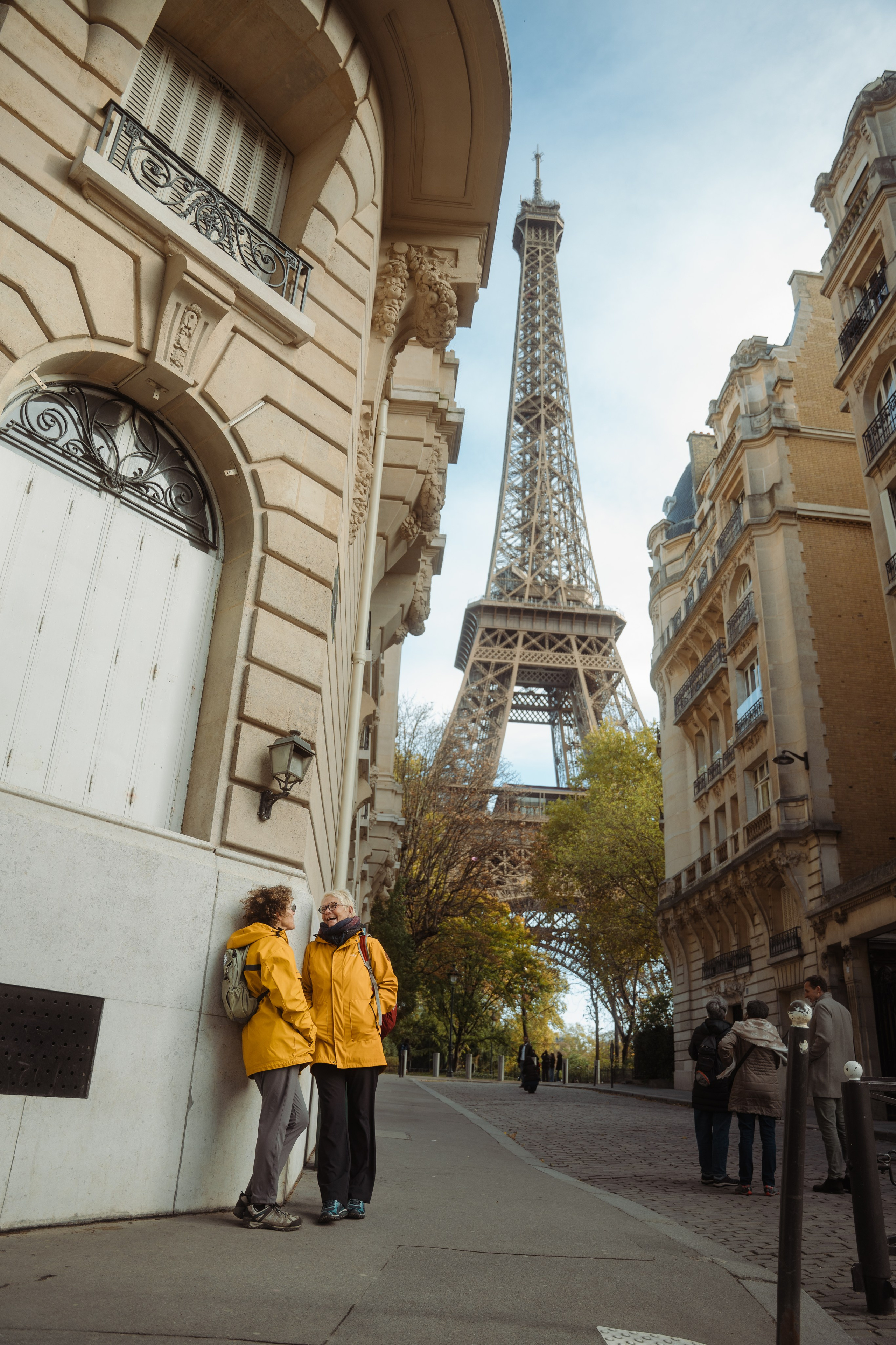 Sisters Photoshoot in Paris