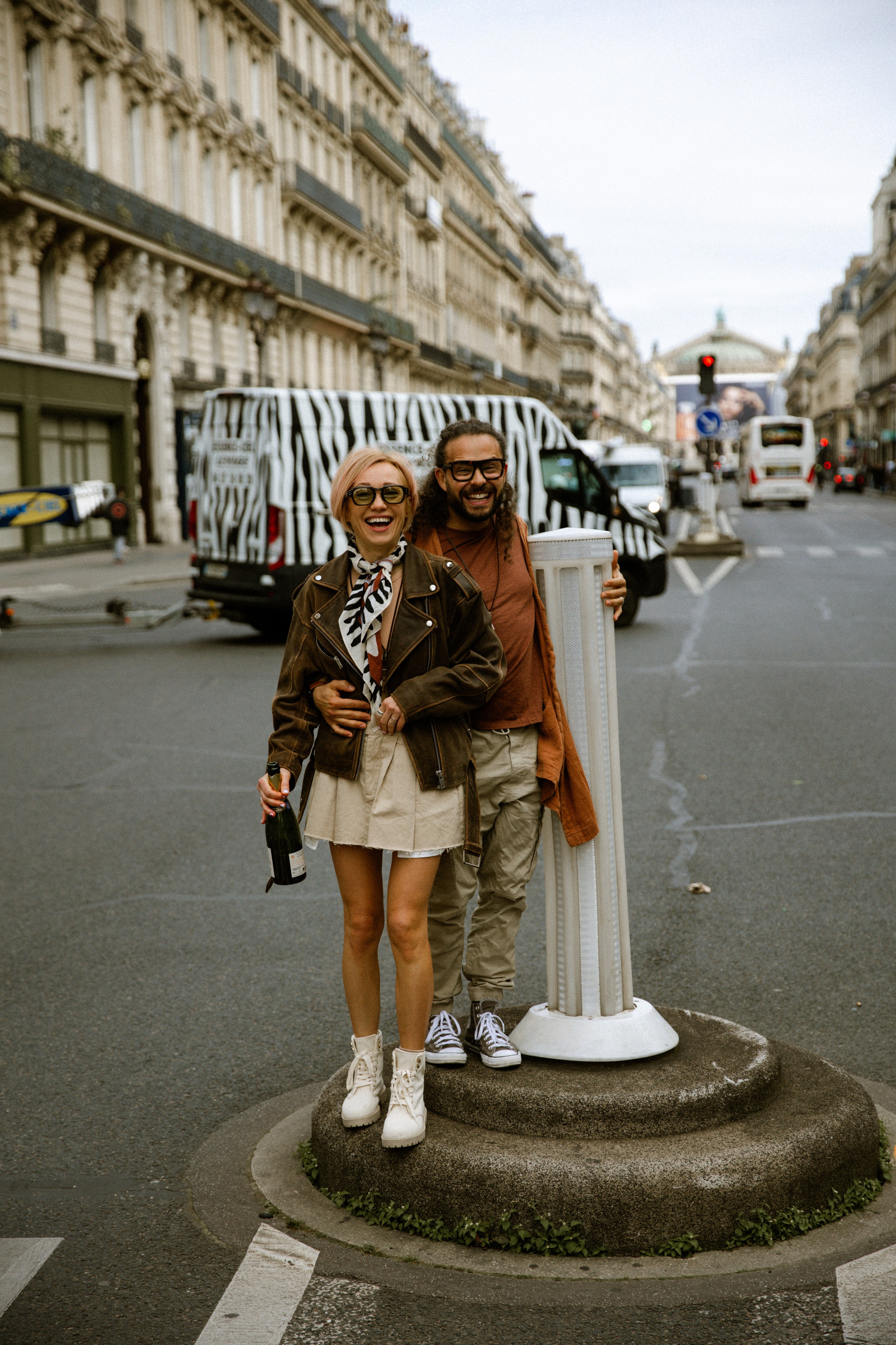 Oxi & Felix — Shooting in Paris. Paris Wedding Photographer