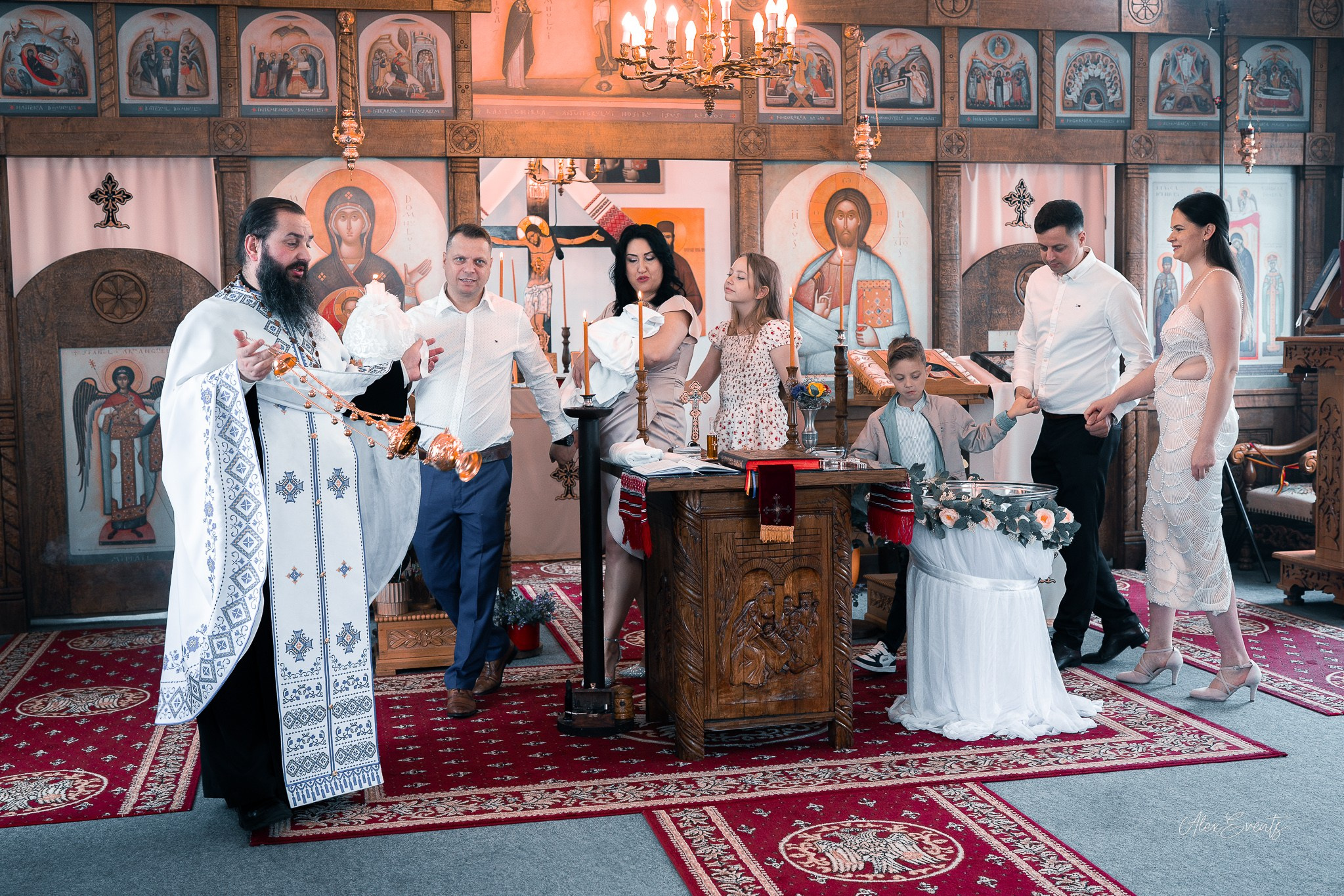 Botez autentic romanesc fotografiat la biserica din Agerbæk Danemarca. AlexEvents Fotograf / Videograf de evenimente Danemarca DK Horsens, Arhus, Odense, Vejle.Nunta, botez, foto-studio