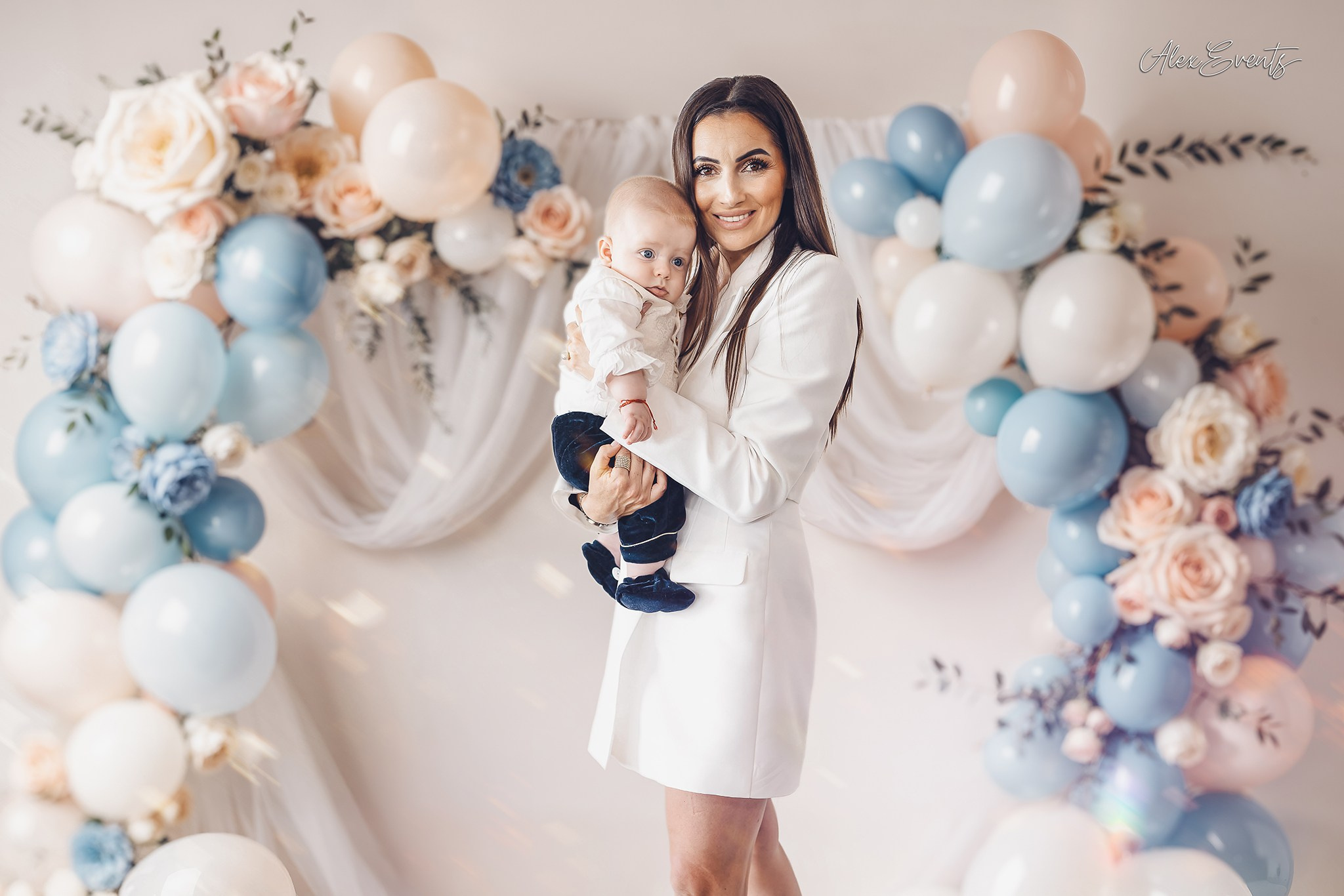 Botez fotografiat in Danemarca la biserica si petrecere | Alex Events. AlexEvents Fotograf / Videograf de evenimente Danemarca DK Horsens, Arhus, Odense, Vejle.Nunta, botez, foto-studio