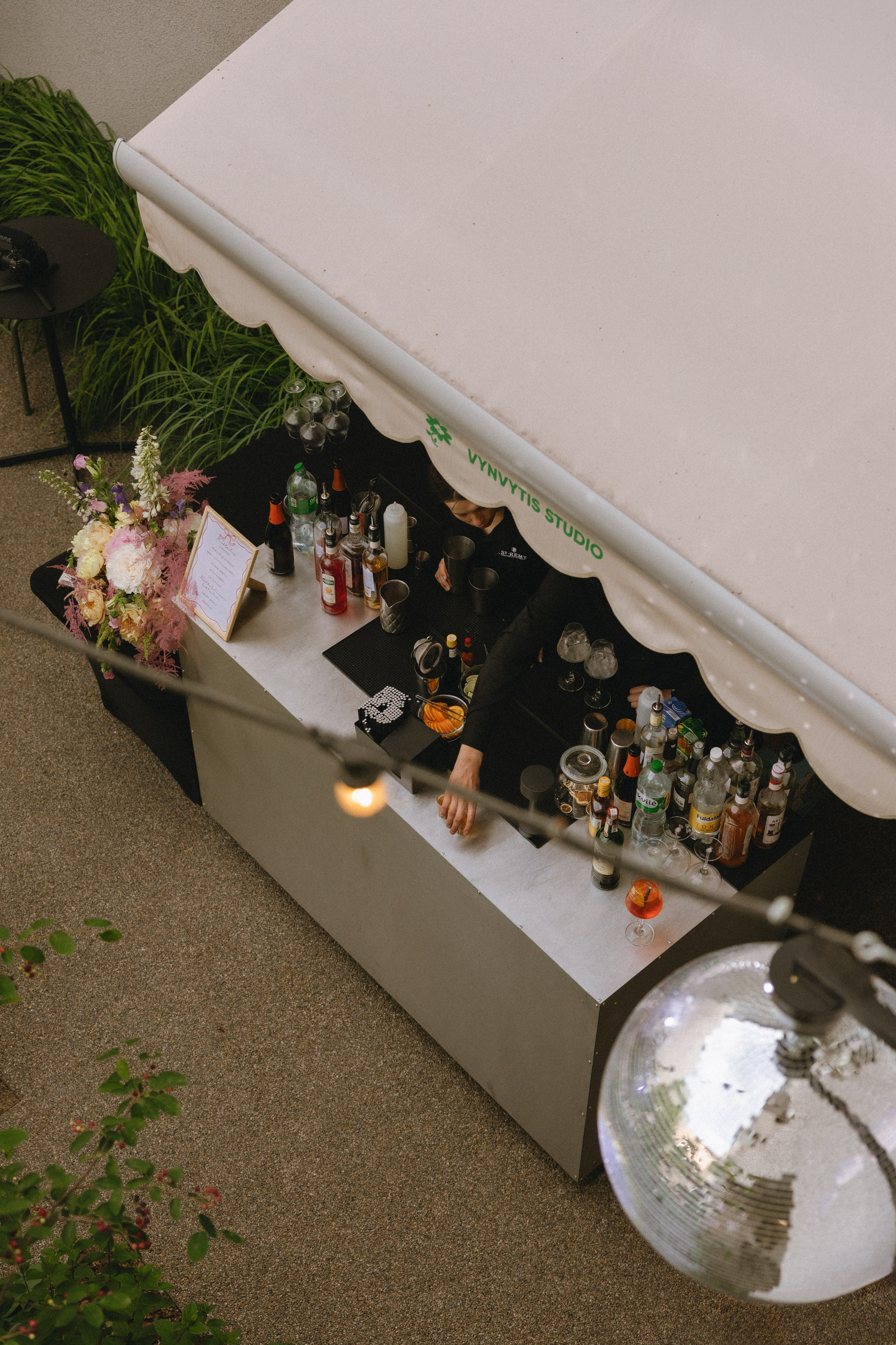 Paulina ir Deivydas | vestuvės Vynvytyje | Kaunas 2025. Vestuvių ir šeimų fotografė Lena Bondarenko / belove photo