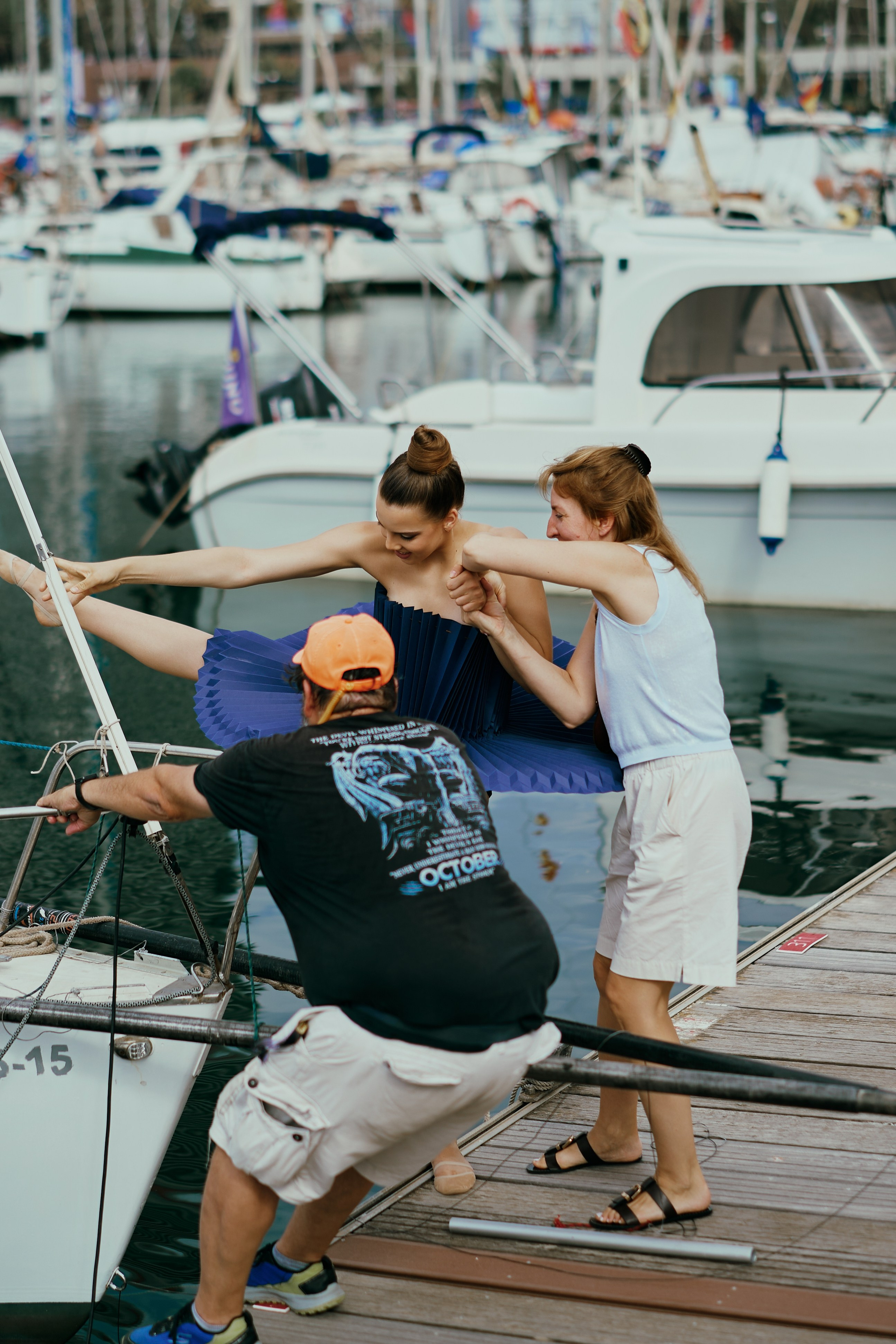 Барселона. Бумажное платье. Фотограф в Барселоне Жанна Захарченко
