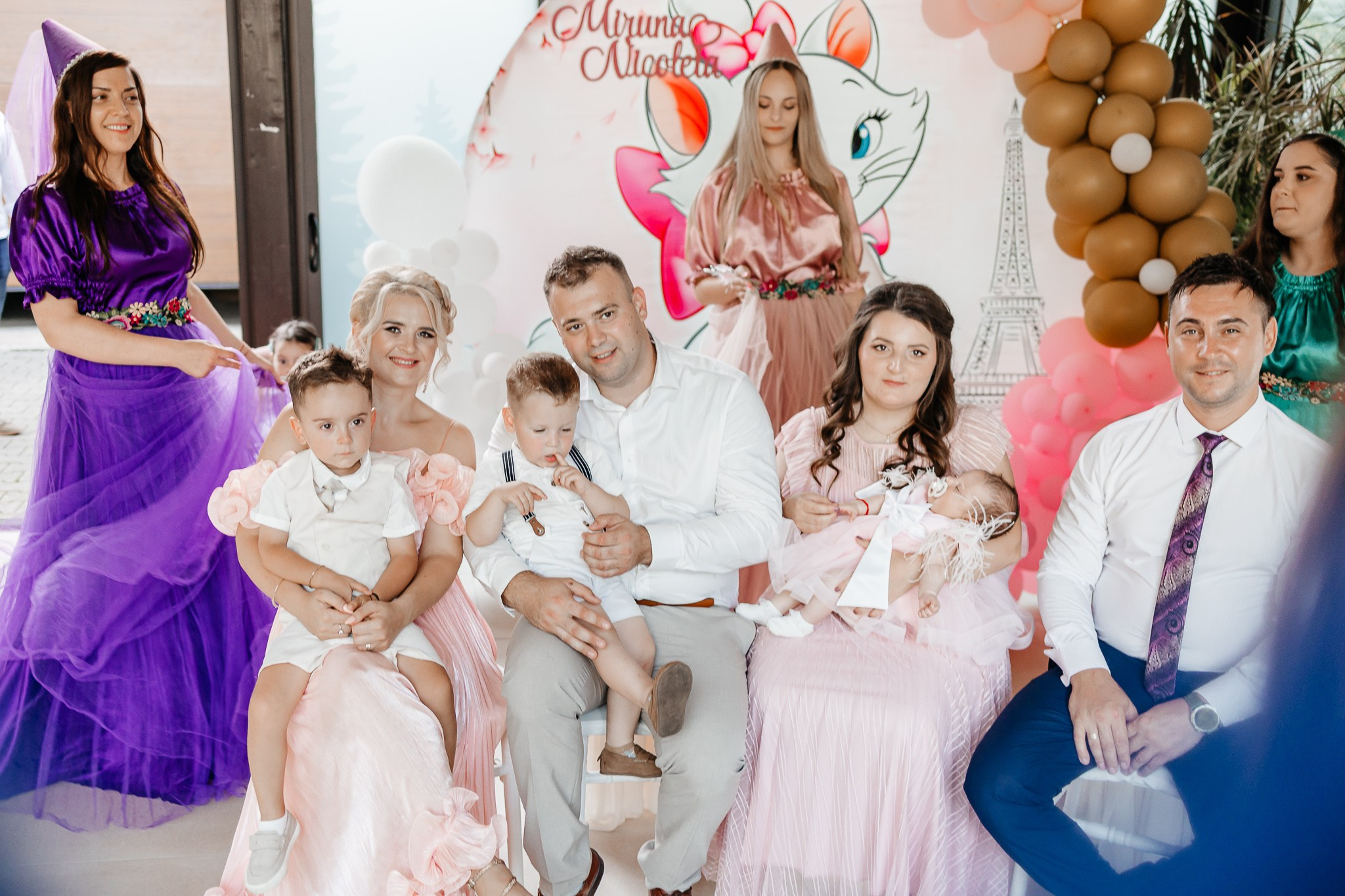 Miruna-Nicoleta. FotoACTIV.ro - Imaginea ta contează