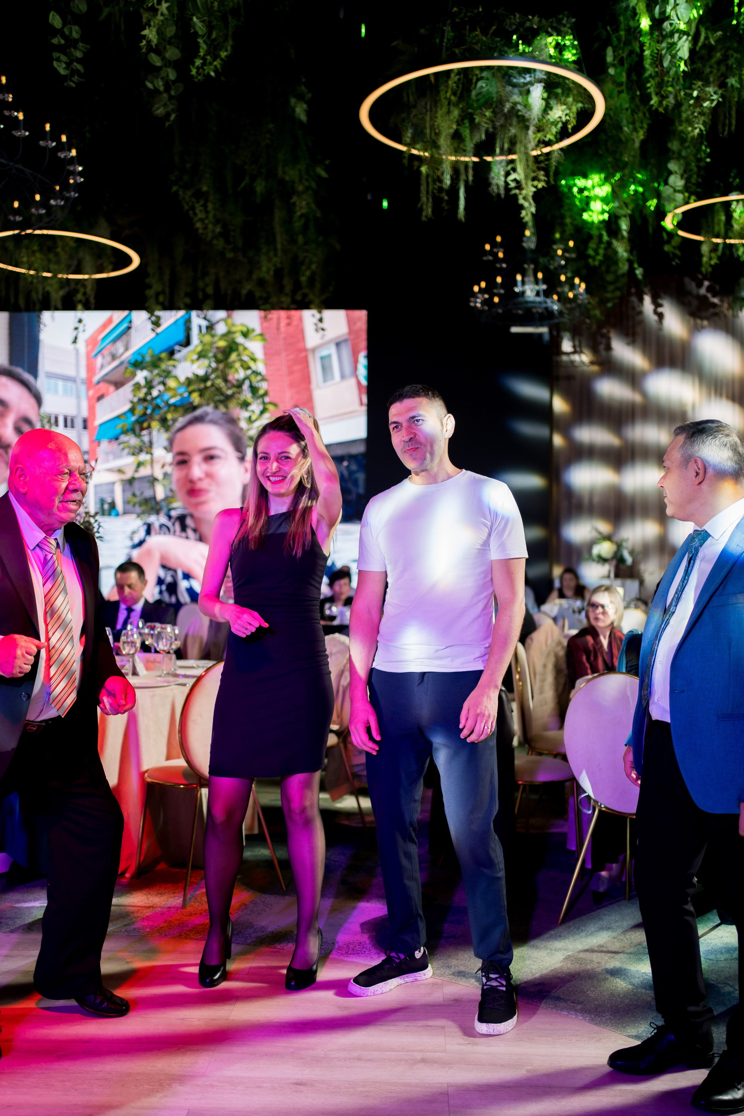 PARTY. Gabriel Florea — Fotograf nuntă București