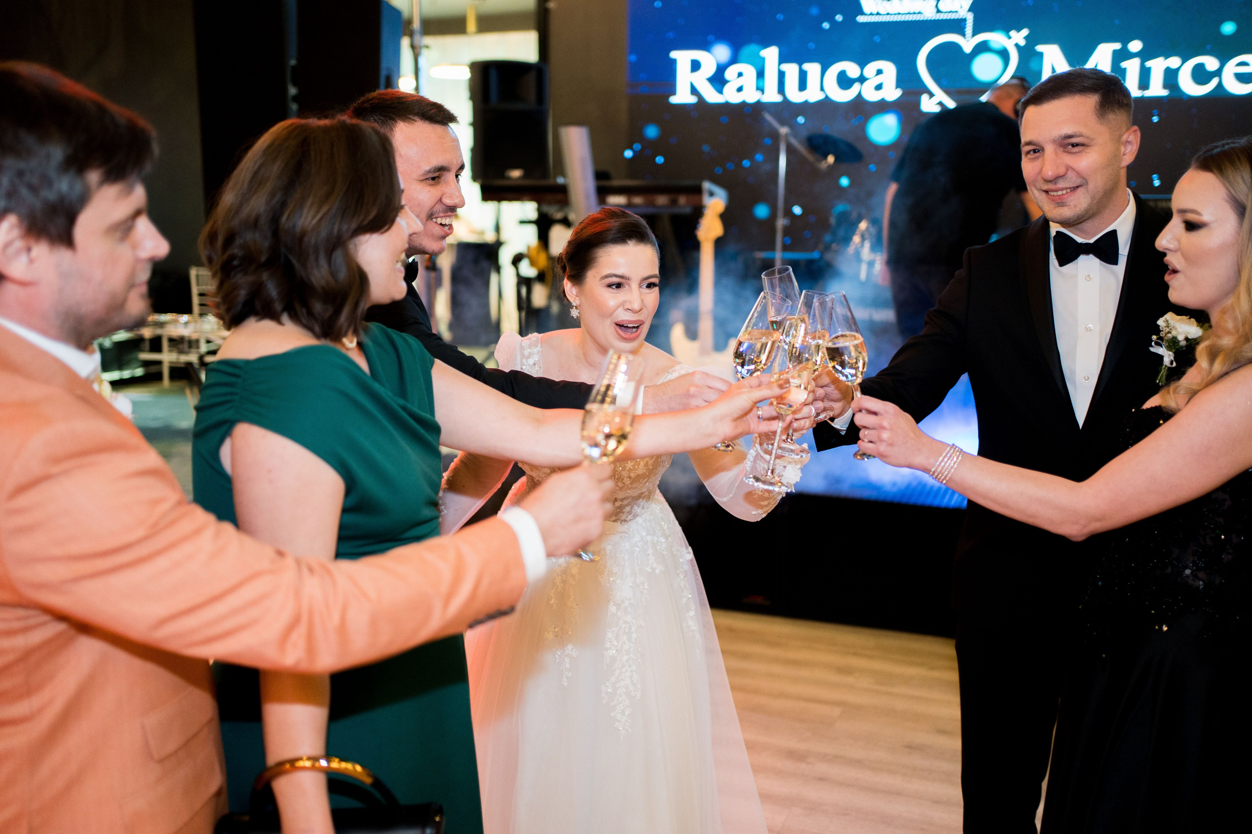 PARTY. Gabriel Florea — Fotograf nuntă București