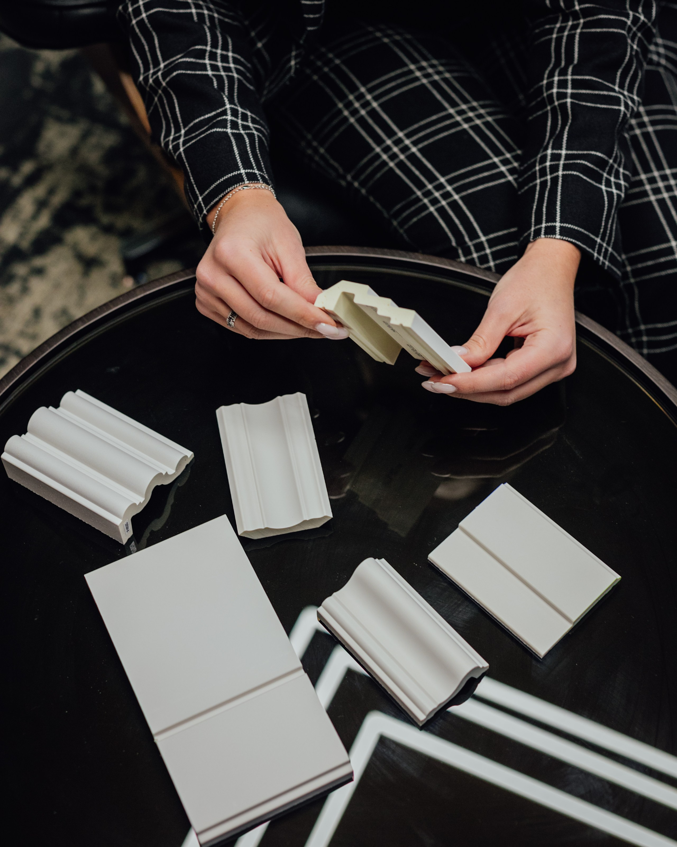 Interior designer Anna. Amazing photo session at a time convenient for you. Y