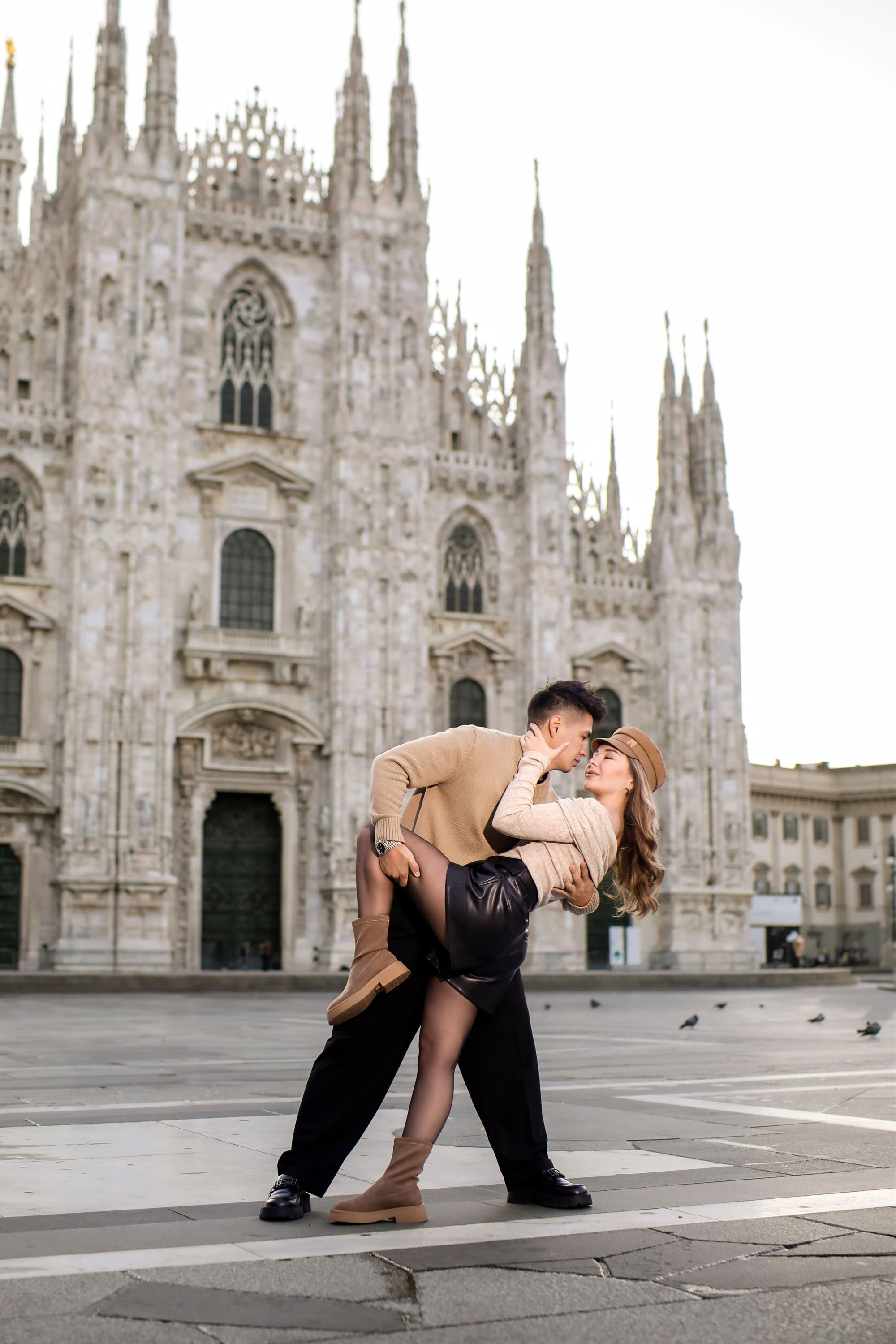 Photographer love-stories and proposals in Italy. Photographer in Milan, Como, Garda lake