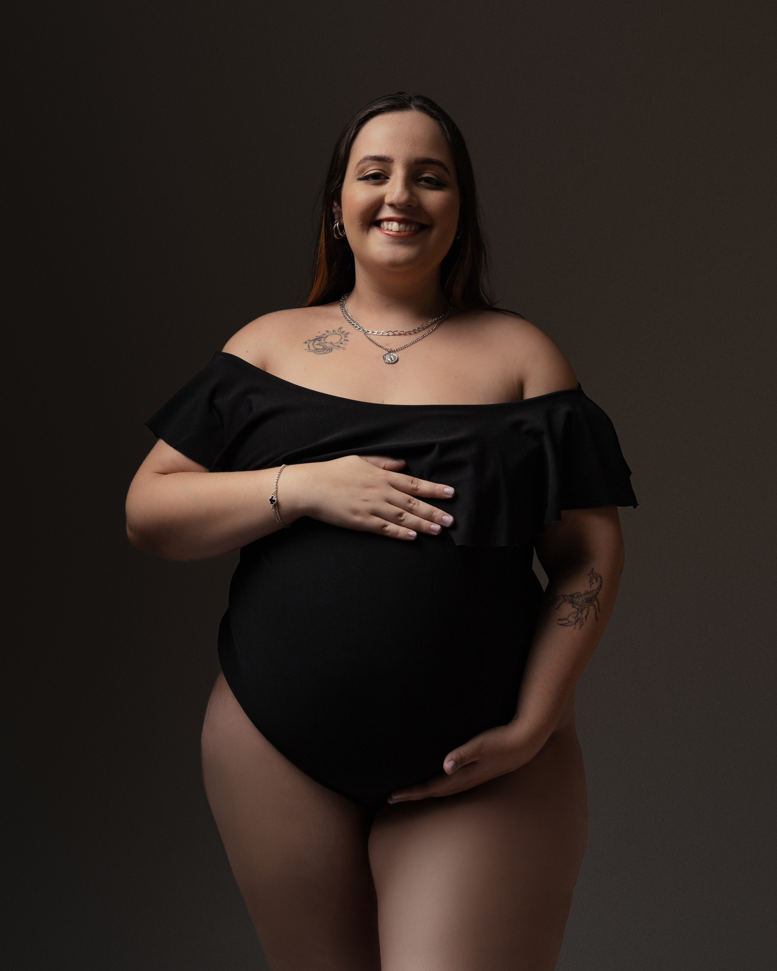 2025 | Grazi — Gestante — Estudio. Denis Damasceno | Fotografia