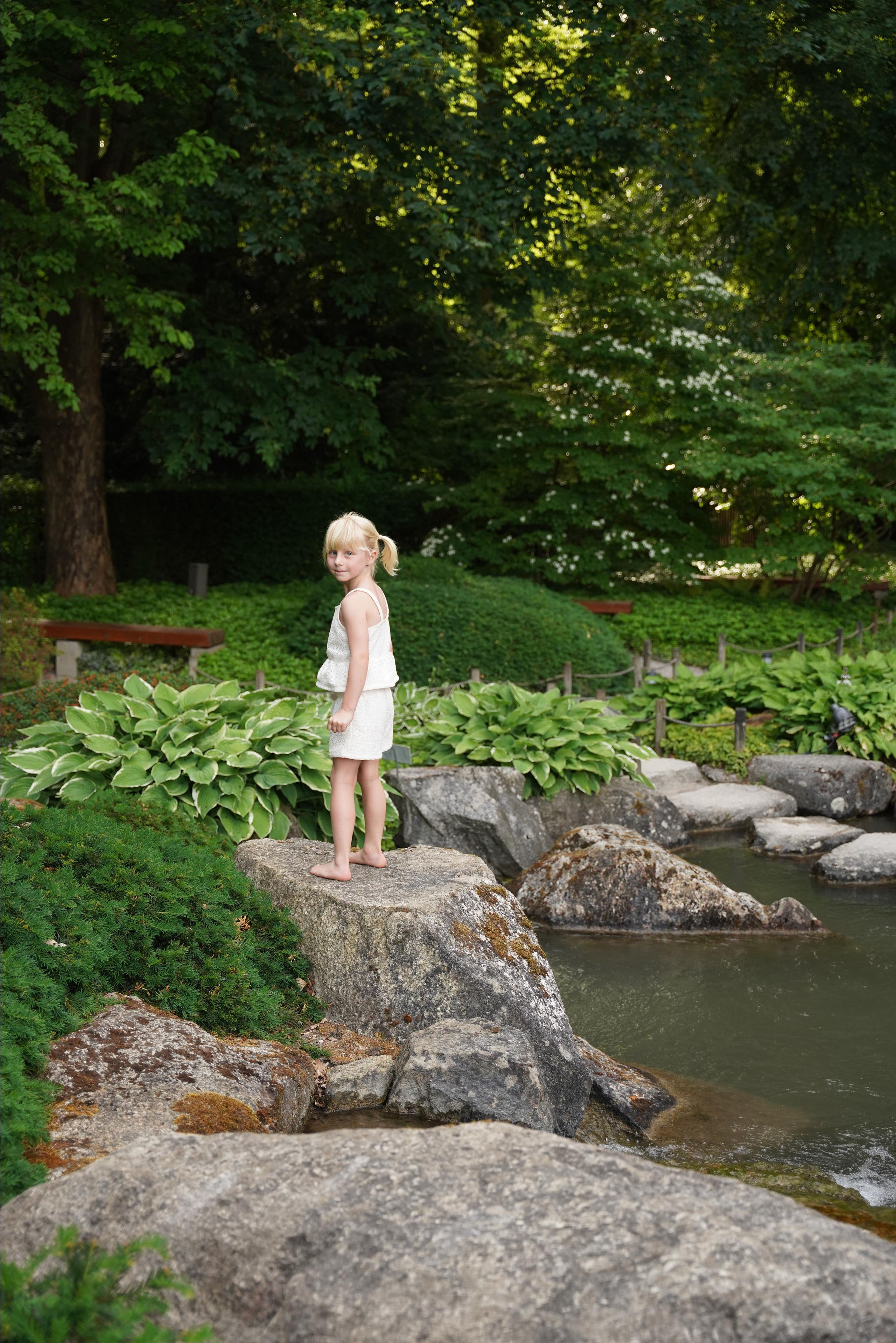 Botanischer Garten. Neugeborenenfotografin und Retoucher in Augsburg Nastassia Schneider