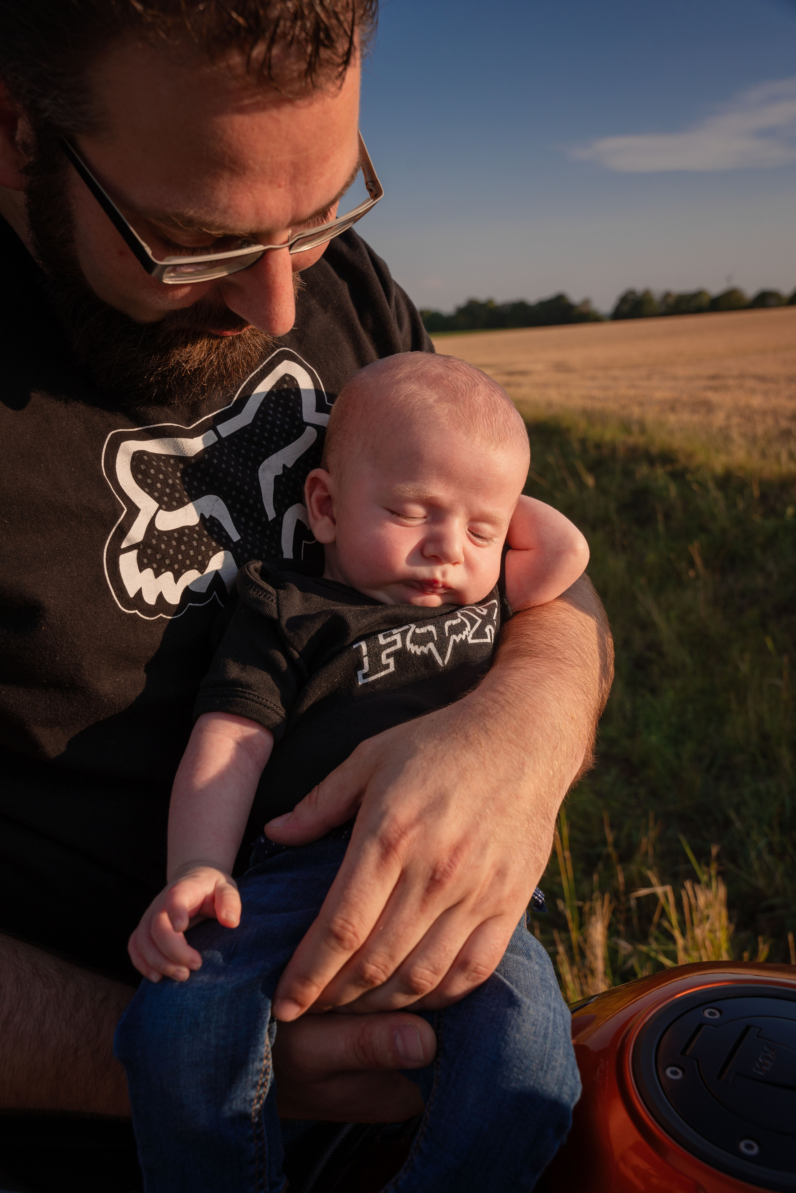 Bayern. Neugeborenenfotografin und Retoucher in Augsburg Nastassia Schneider