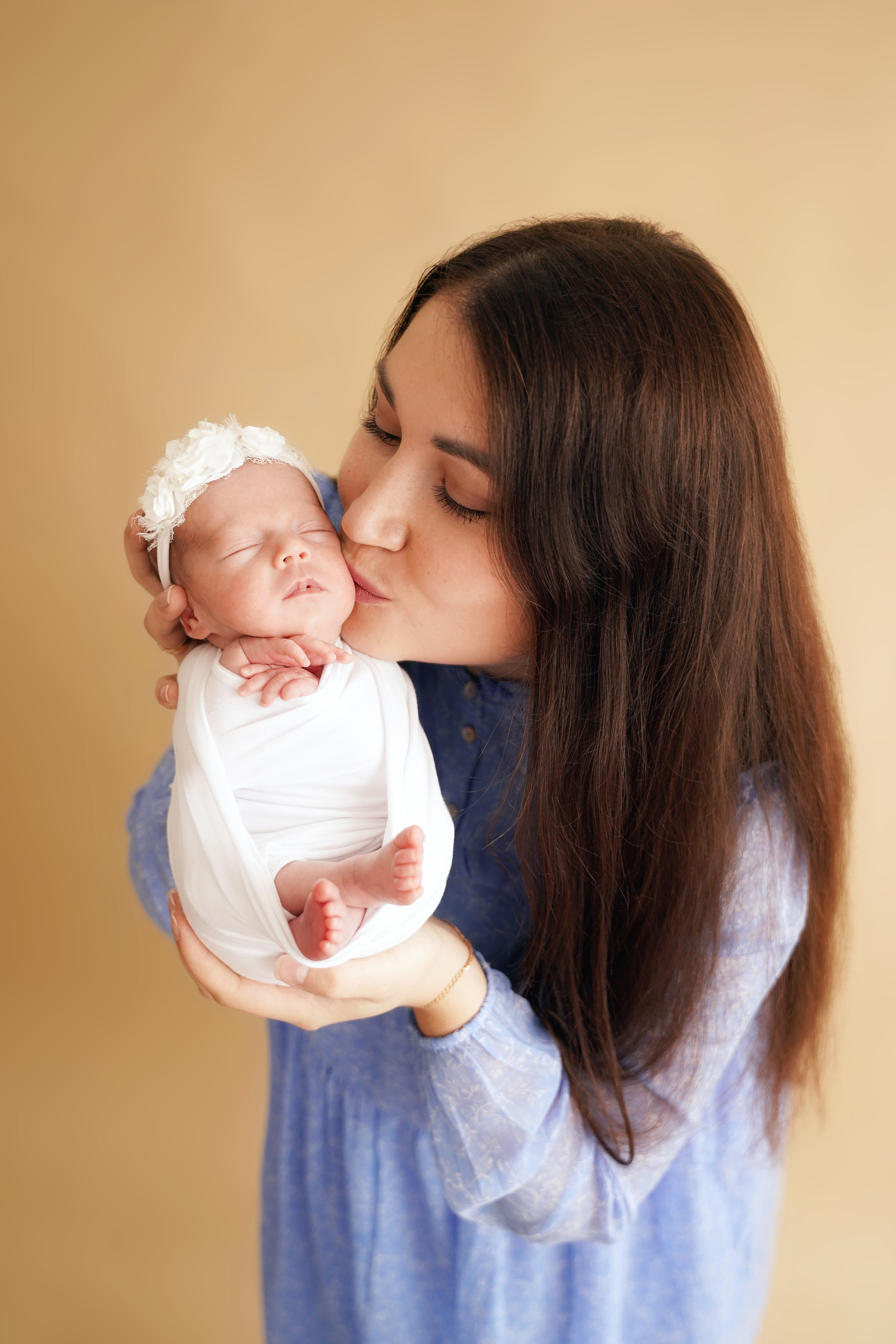 Maternityfoto. Neugeborenenfotografin und Retoucher in Augsburg Nastassia Schneider