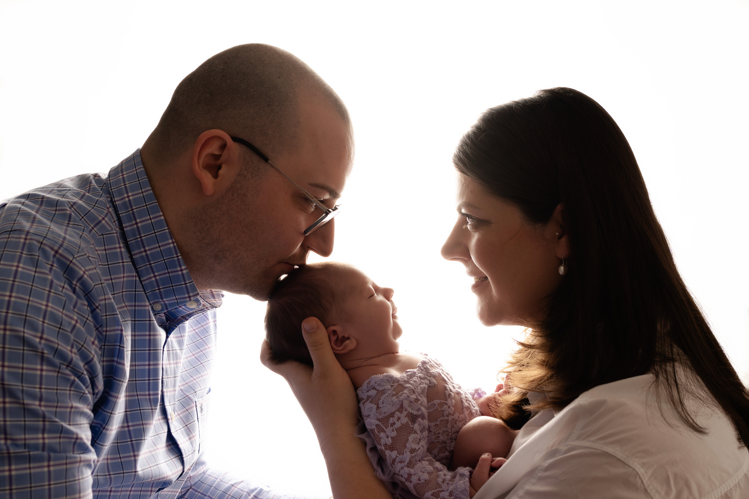 Ein neuer Sonnenschein, zarte Wangen und strahlende Elternherzen