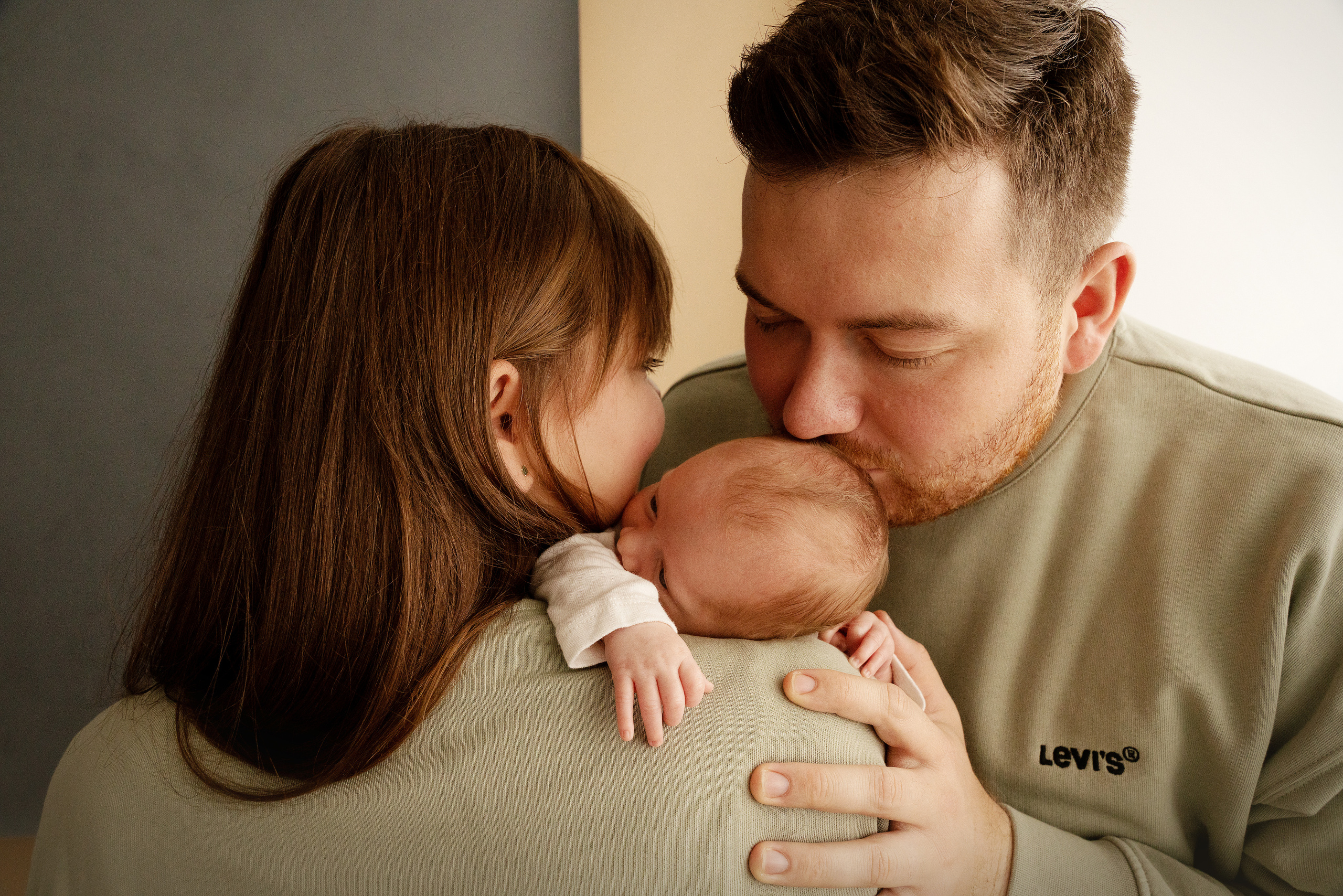 Im Studio. Neugeborenenfotografin und Retoucher in Augsburg Nastassia Schneider