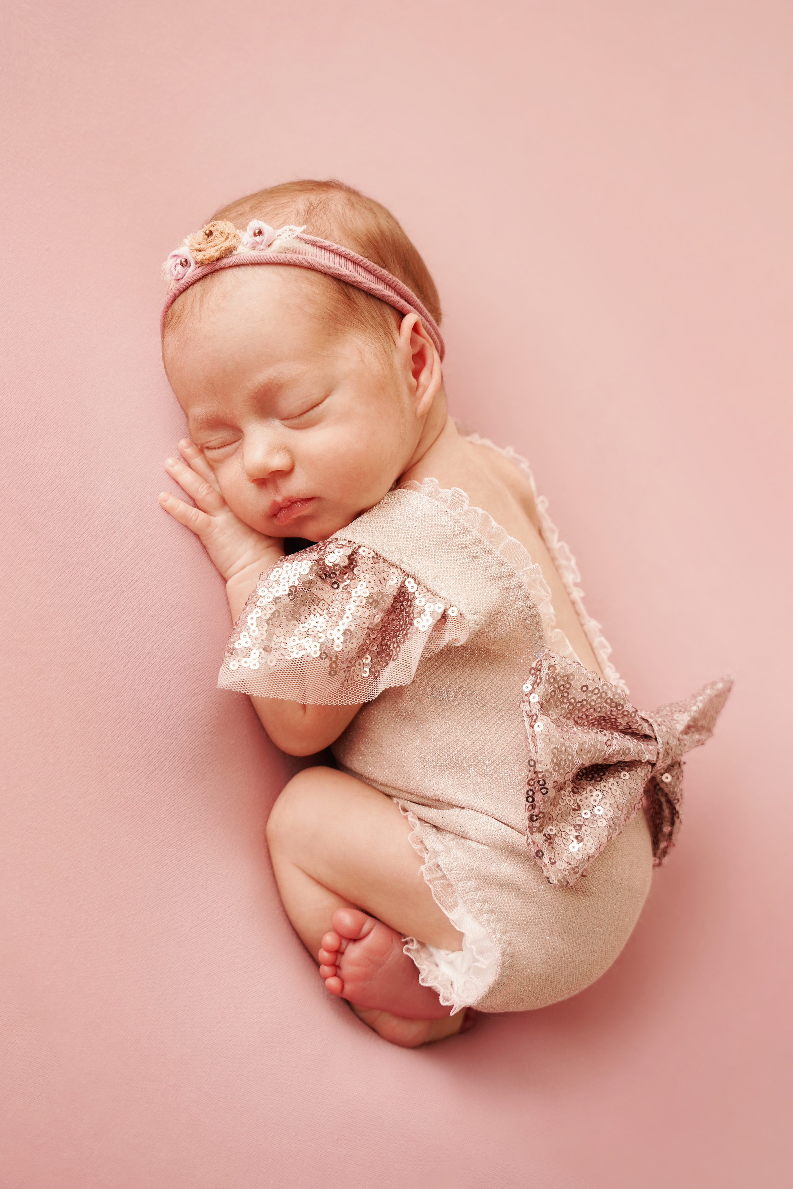 Kleid mit Schleife auf dem Rücken für Babys