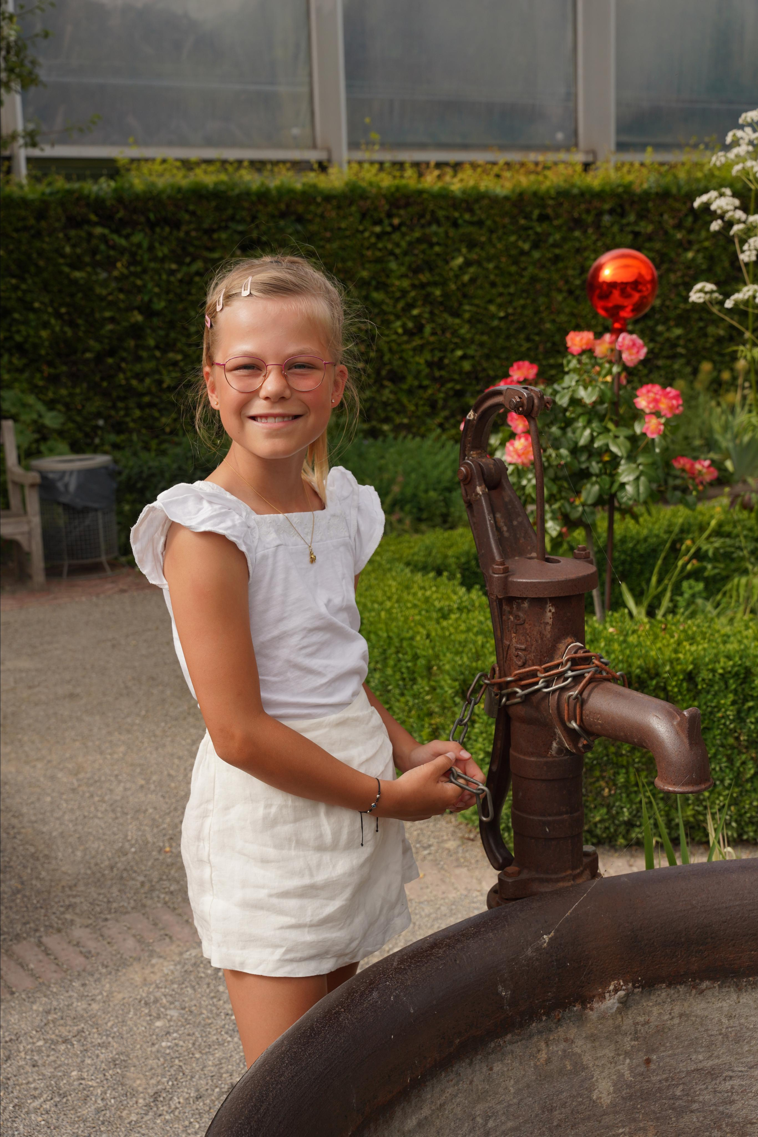 Botanischer Garten. Neugeborenenfotografin und Retoucher in Augsburg Nastassia Schneider