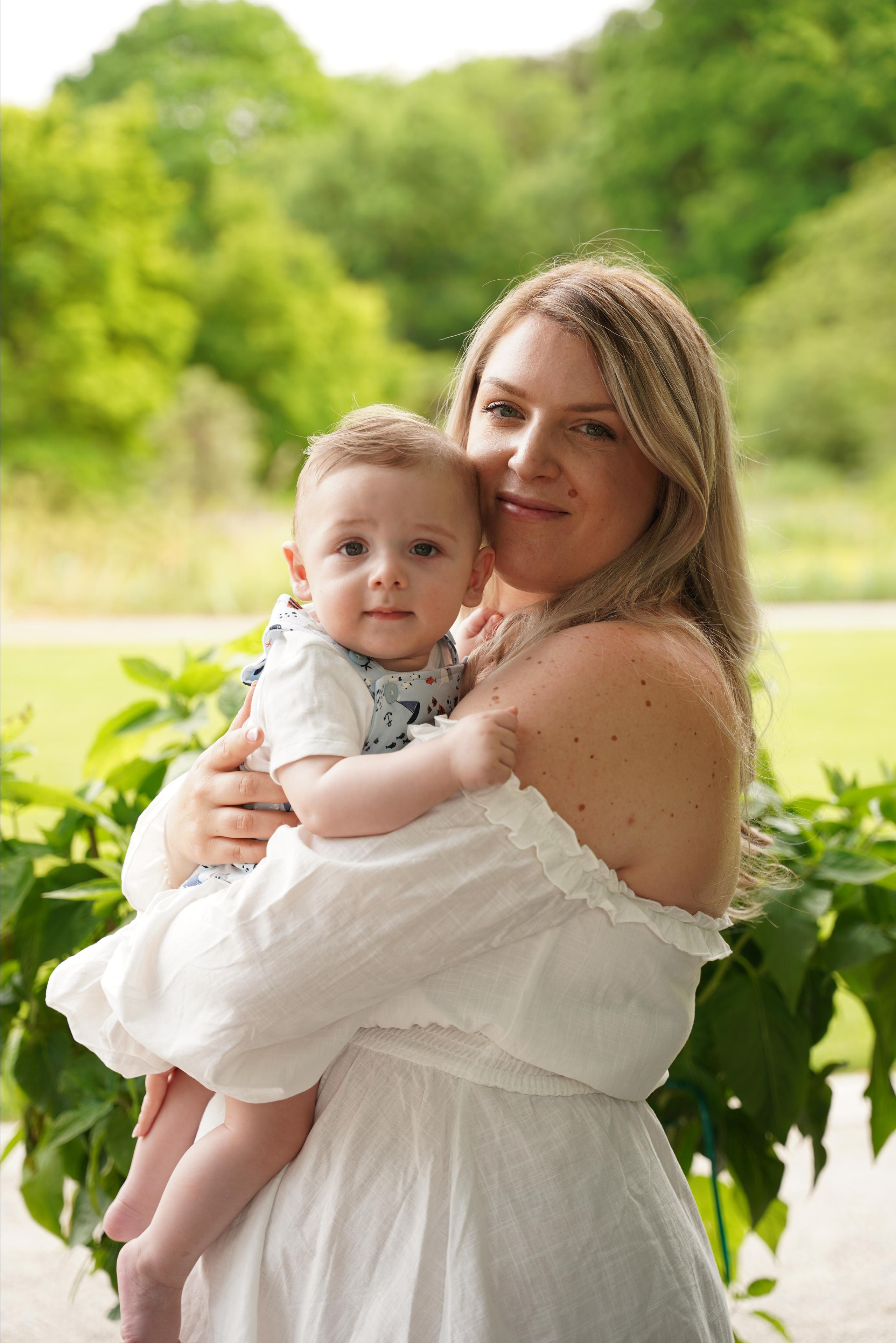 Life Style Fotos. Neugeborenenfotografin und Retoucher in Augsburg Nastassia Schneider