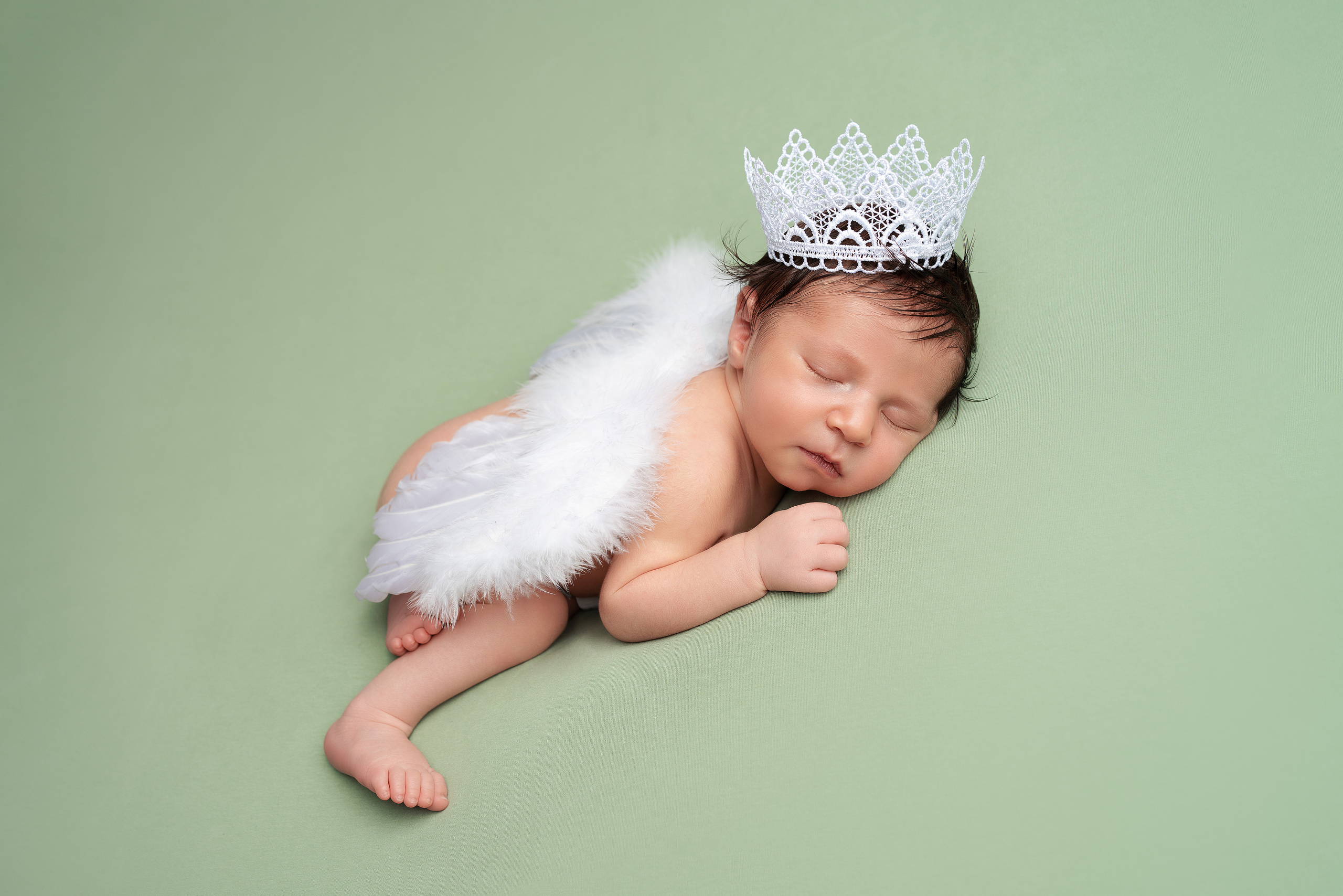 Natürliche Schönheit auf grünem Hintergrund